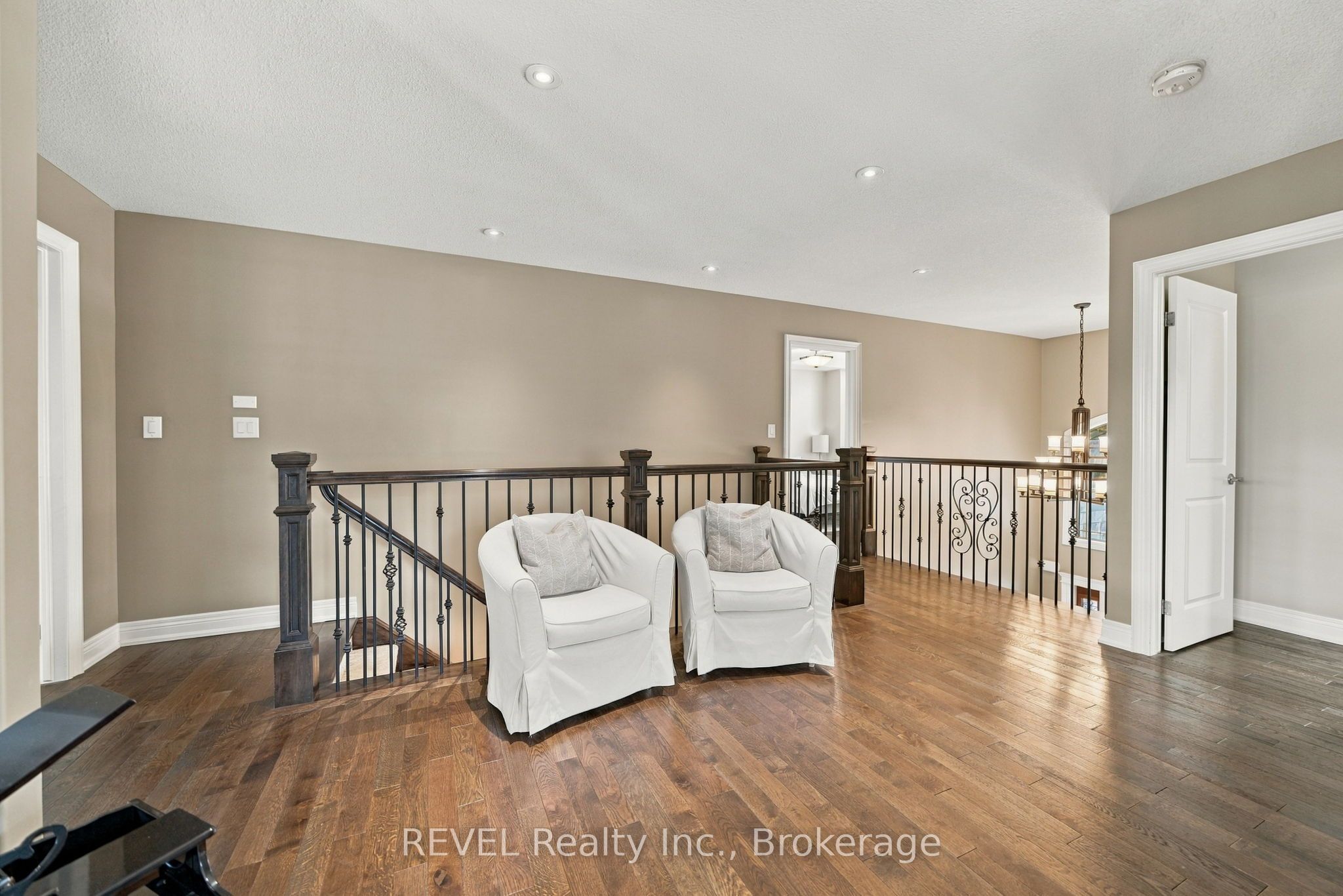 2504 Marinelli Drive Property Photo 23