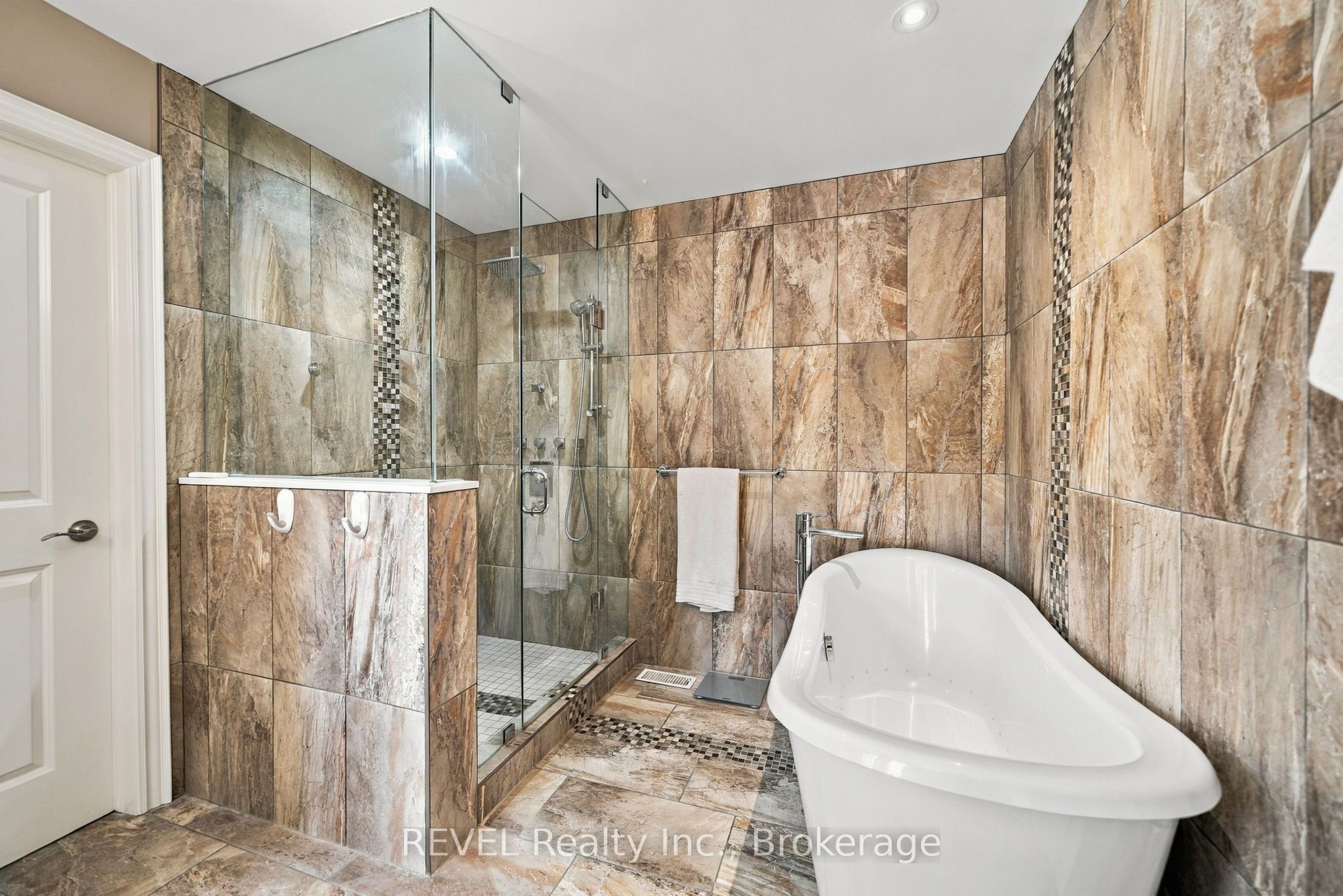 2504 Marinelli Drive Property Photo 27
