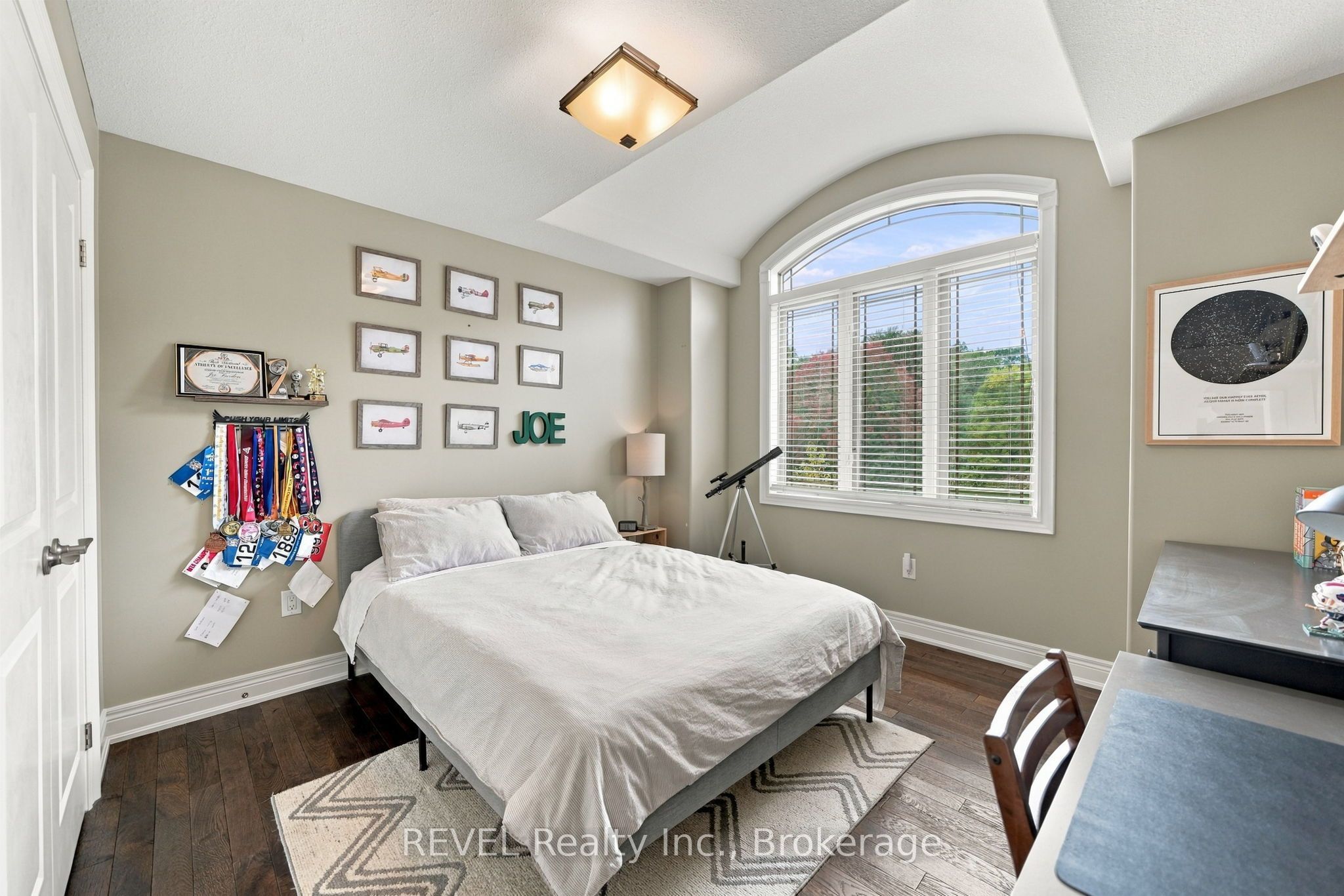 2504 Marinelli Drive Property Photo 29