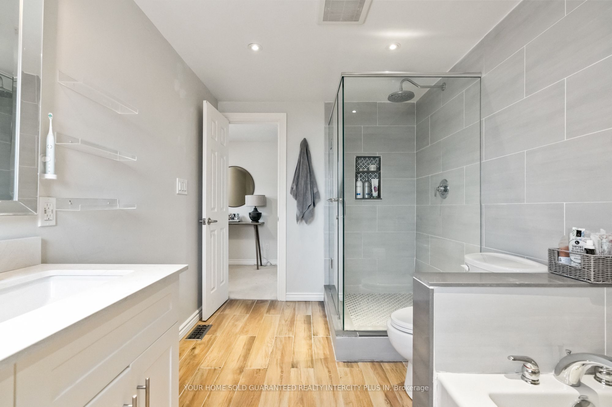 13 Capri Street Property Photo 14