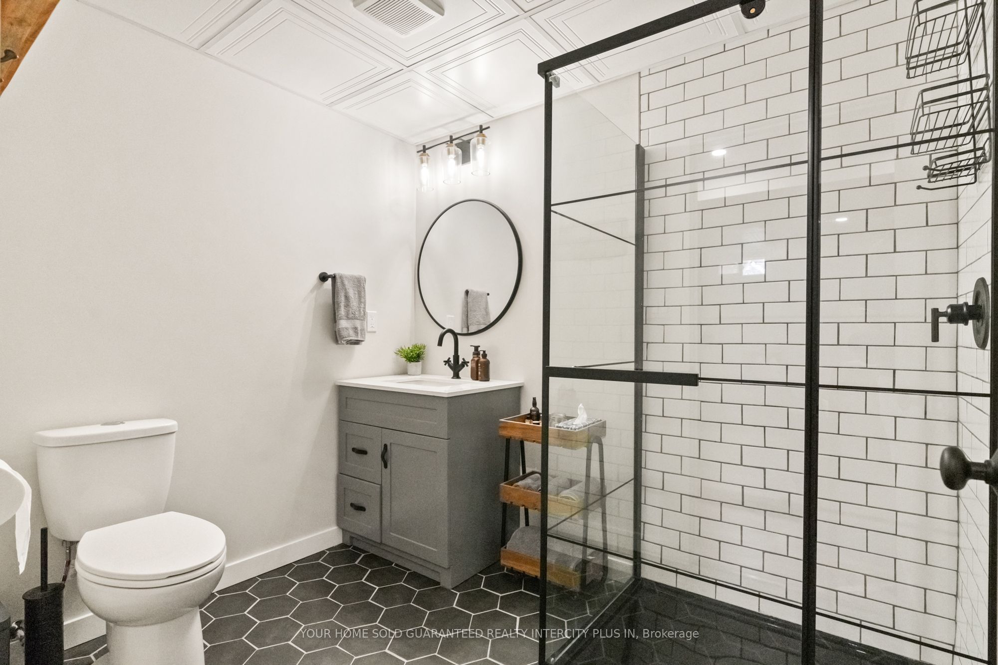 13 Capri Street Property Photo 16
