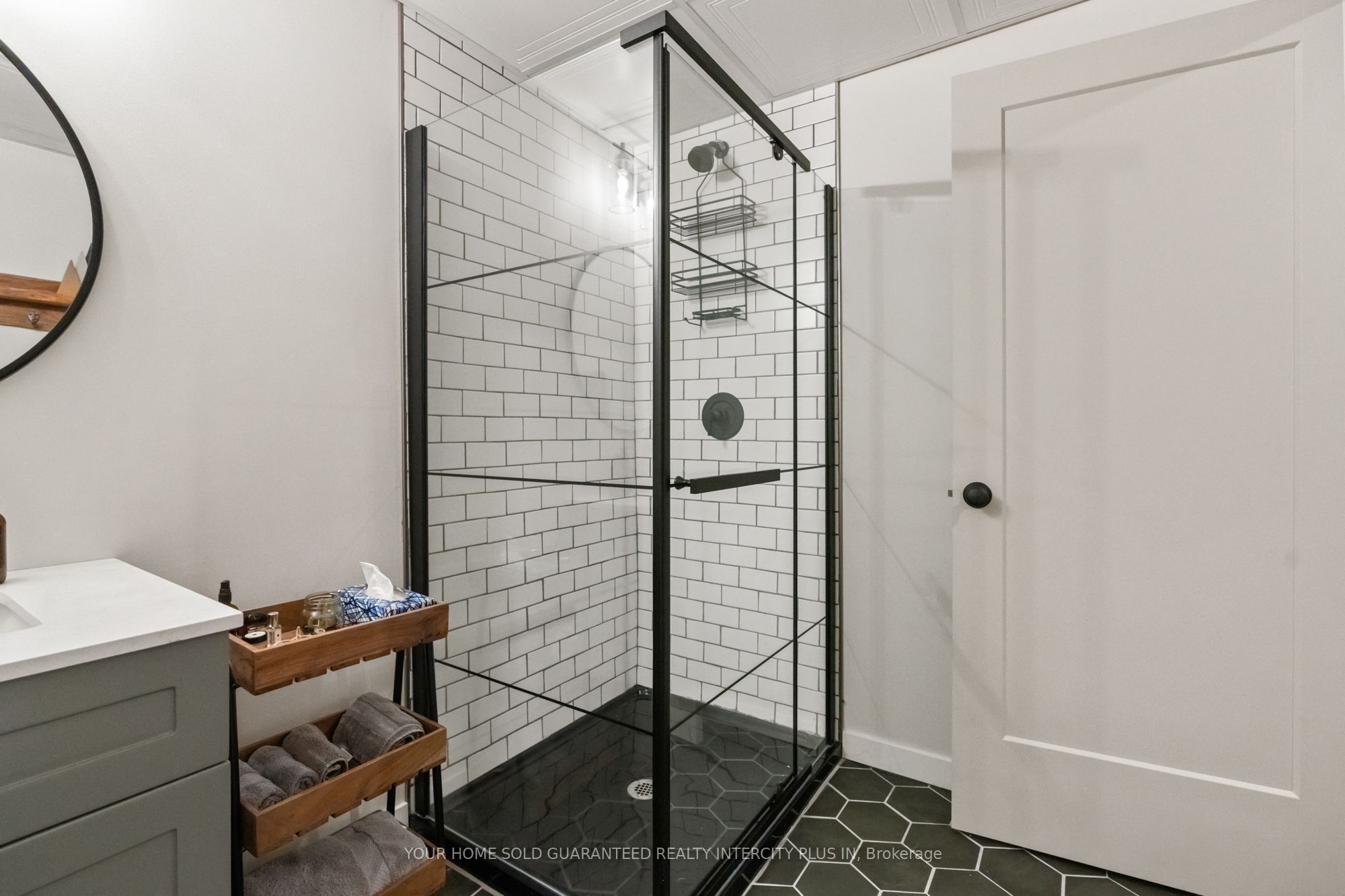 13 Capri Street Property Photo 21