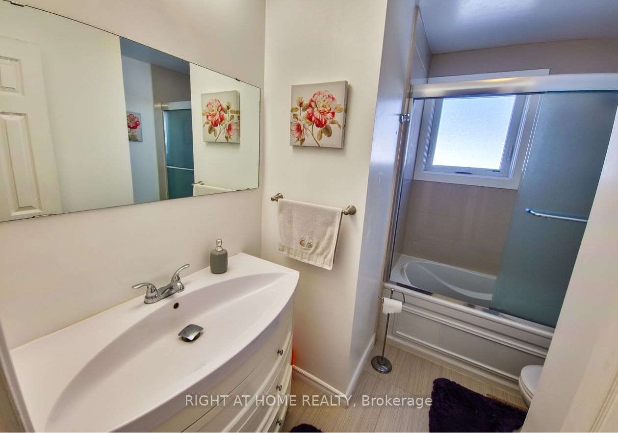 6080 Rivercrest Drive Property Photo 20