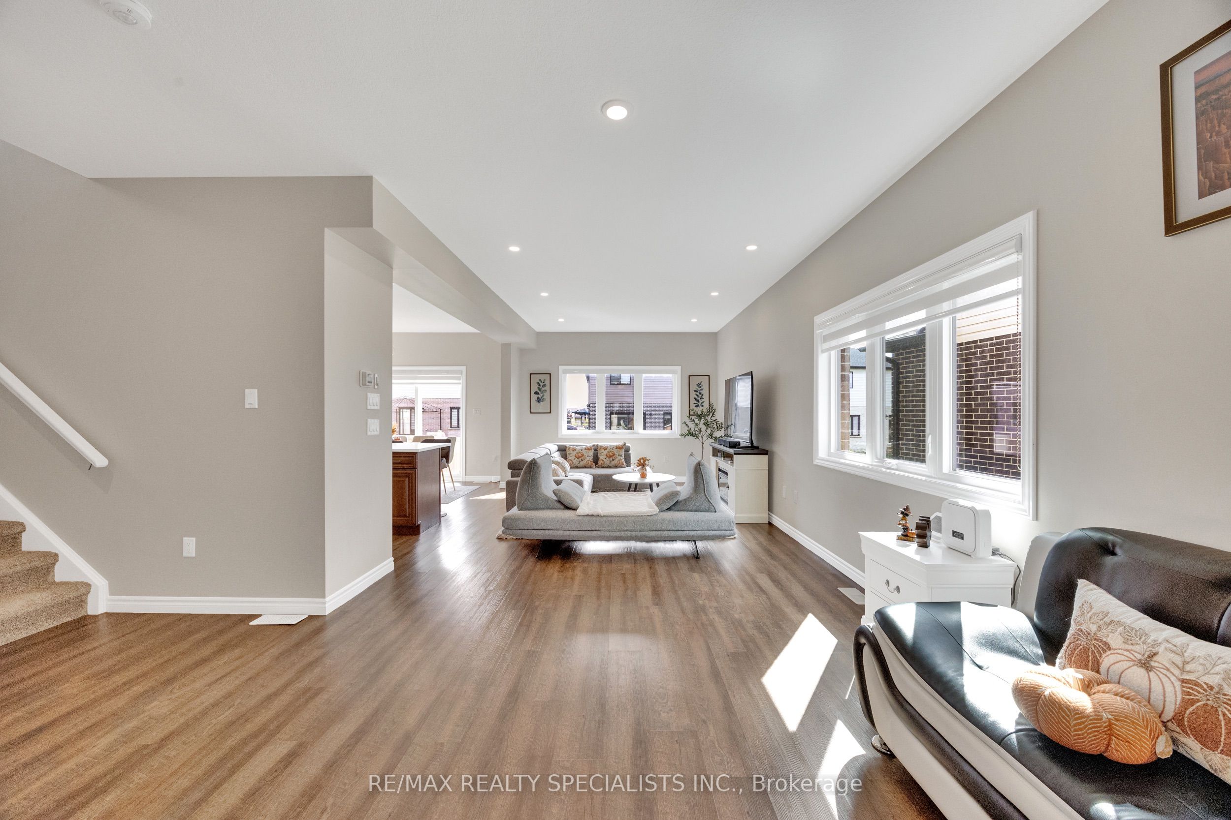 3600 Earlston Crossing E Property Photo 7