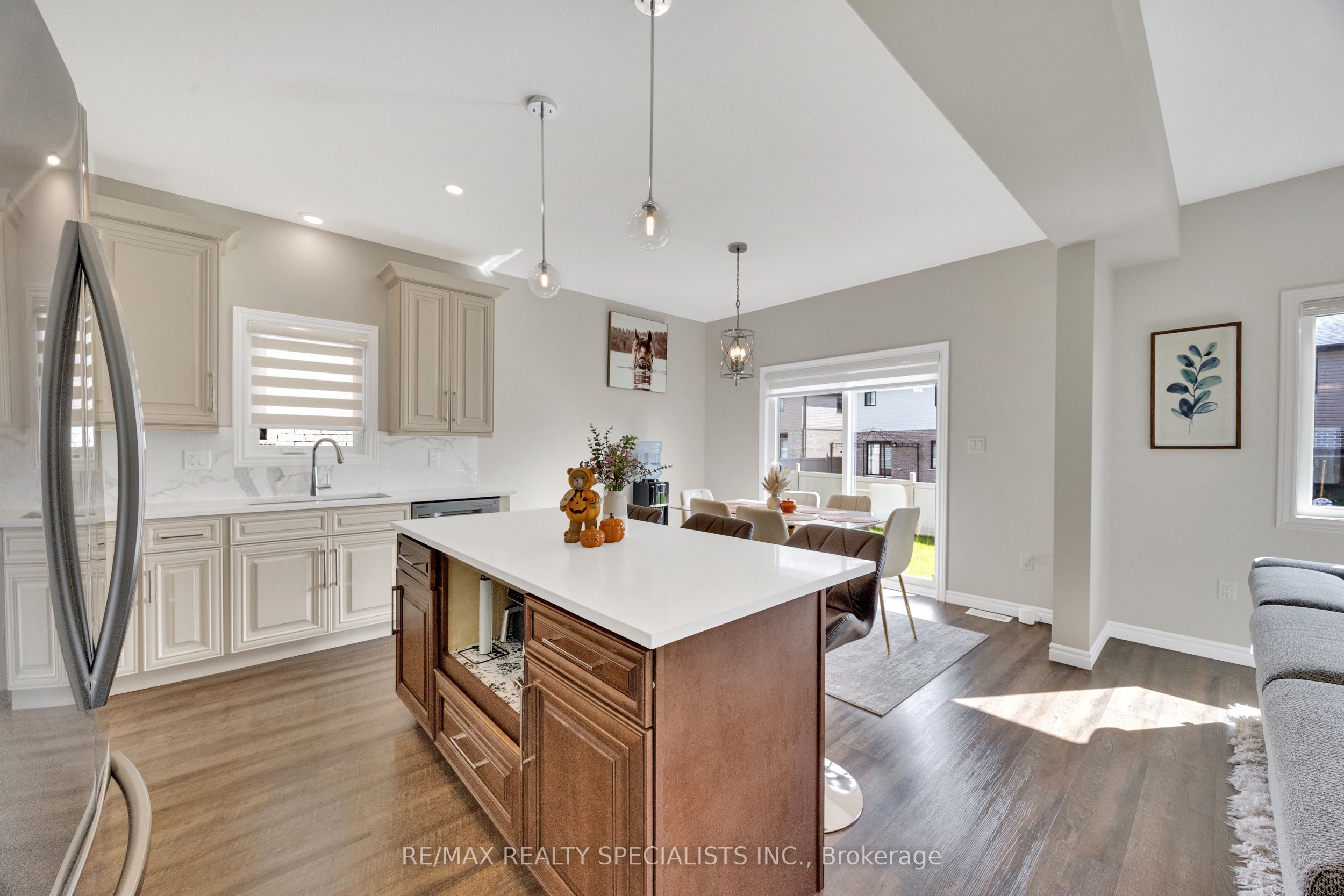 3600 Earlston Crossing E Property Photo 10