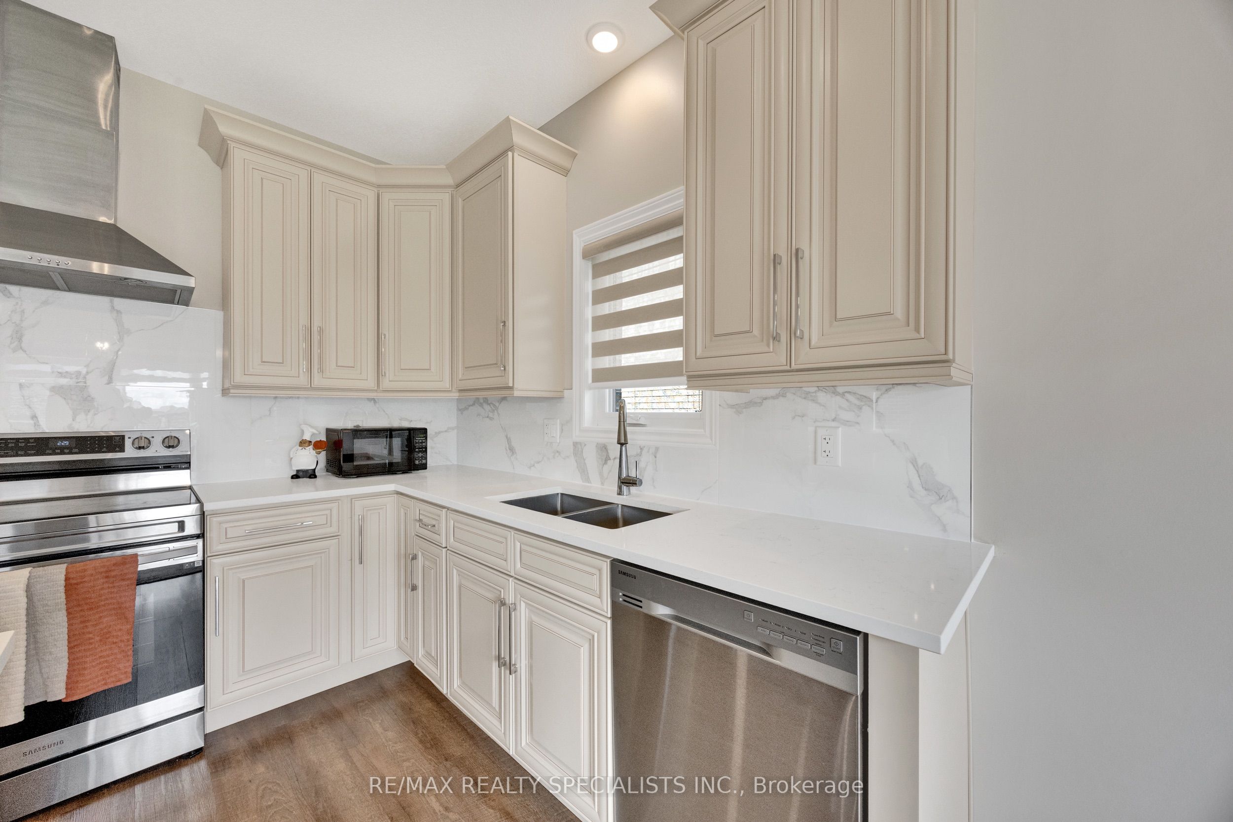 3600 Earlston Crossing E Property Photo 18