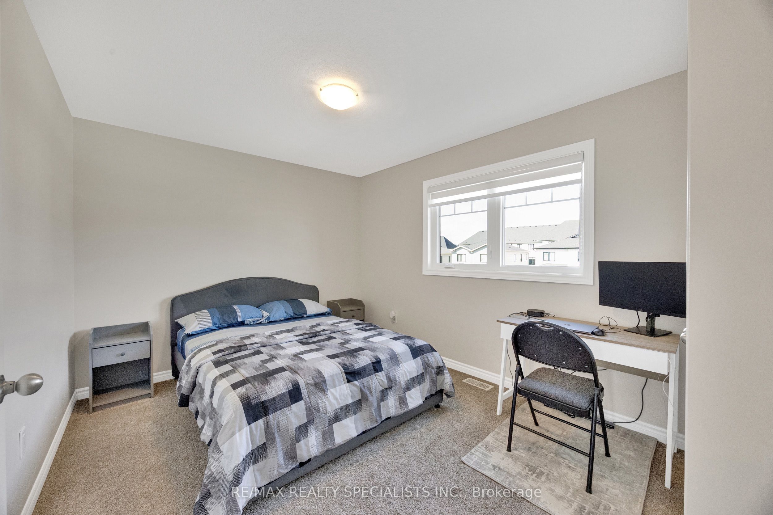 3600 Earlston Crossing E Property Photo 23