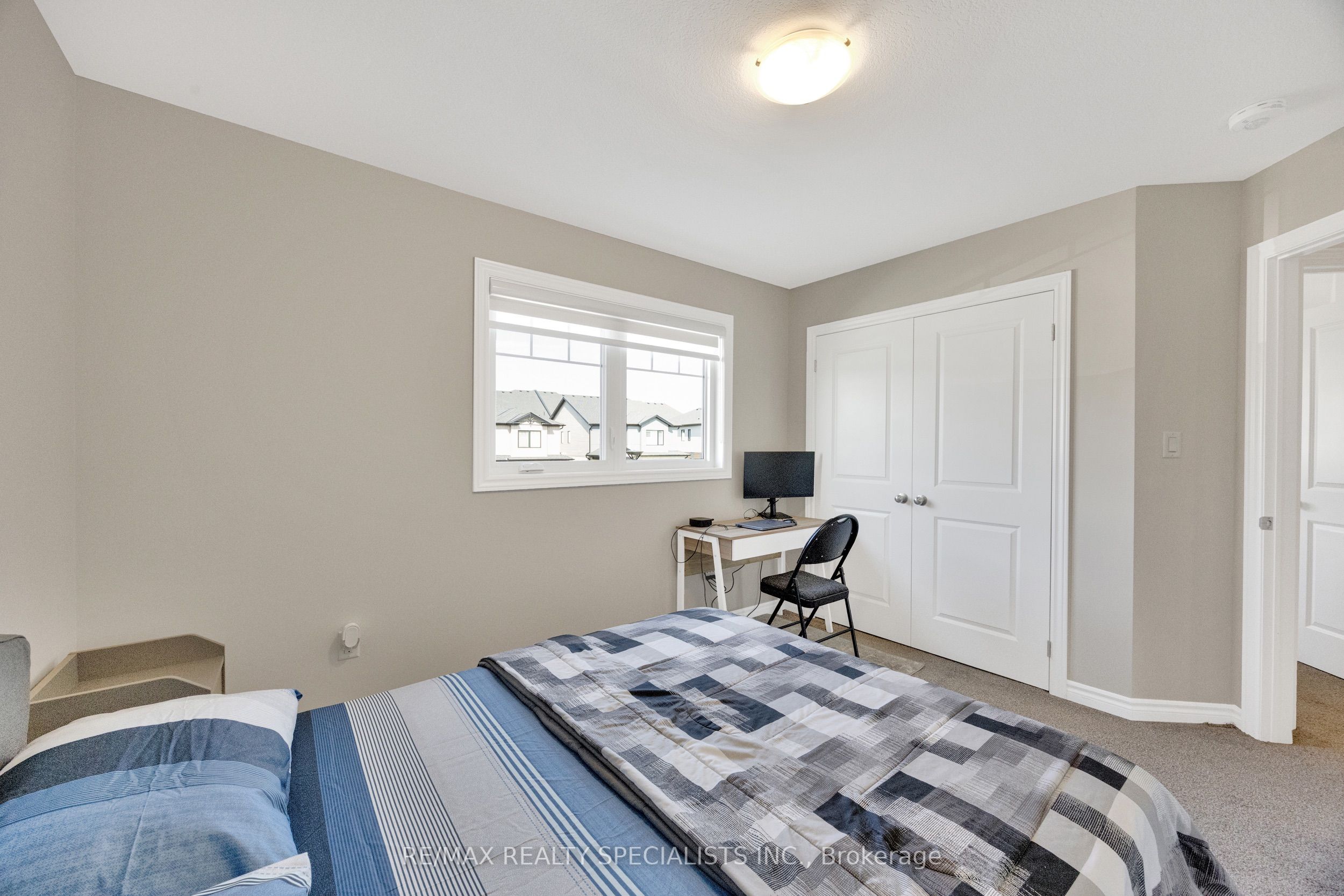 3600 Earlston Crossing E Property Photo 24