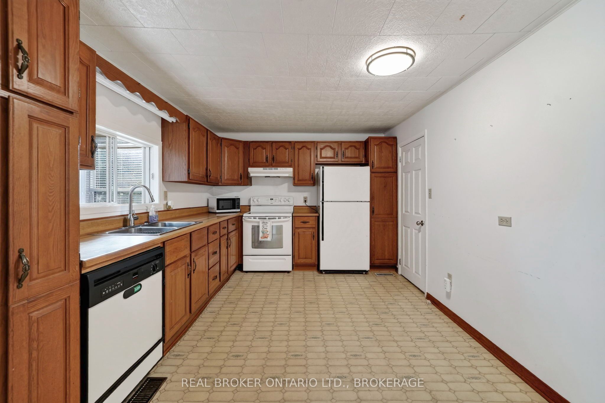311 Hoople Avenue Property Photo 10