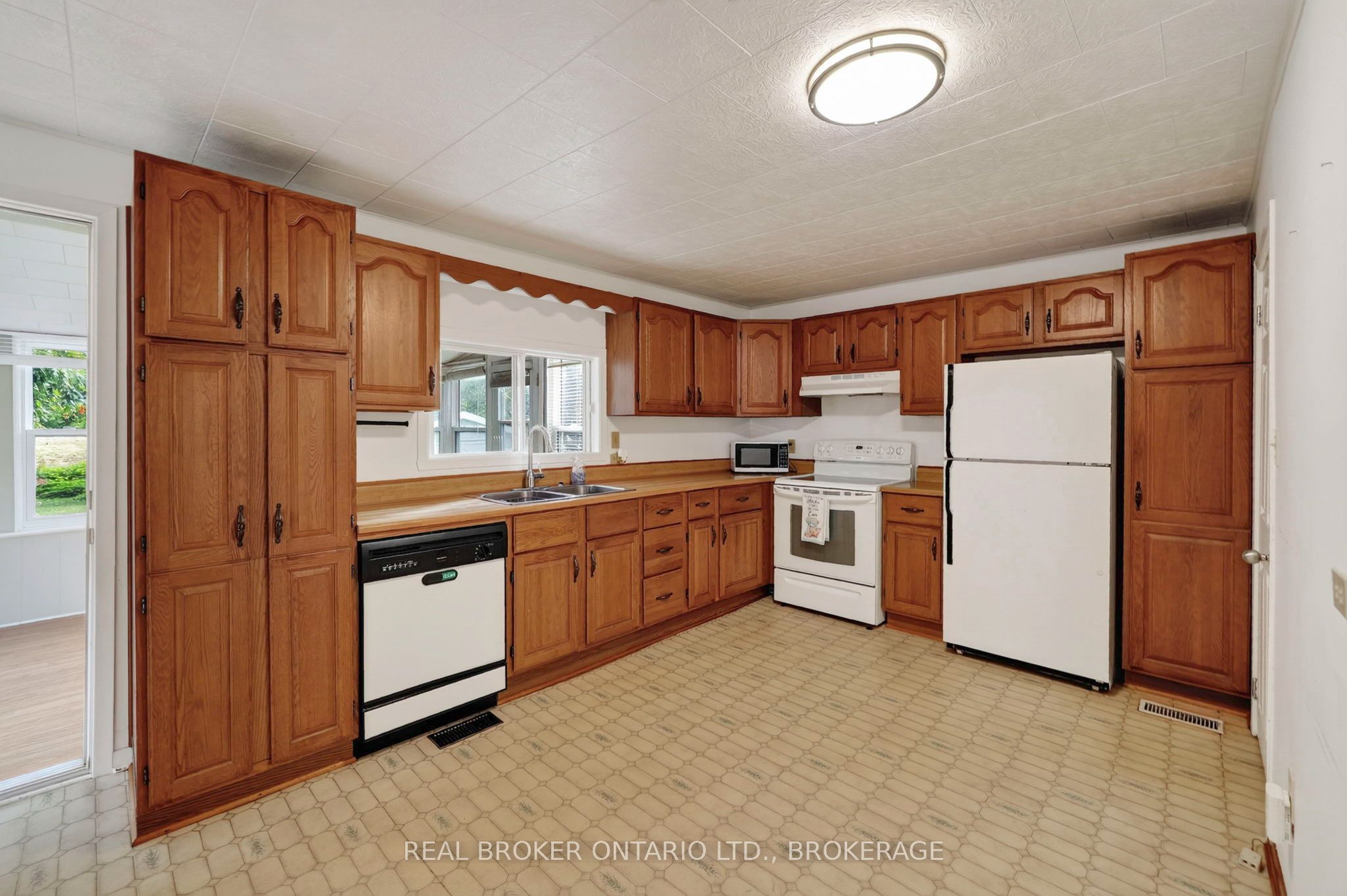 311 Hoople Avenue Property Photo 11