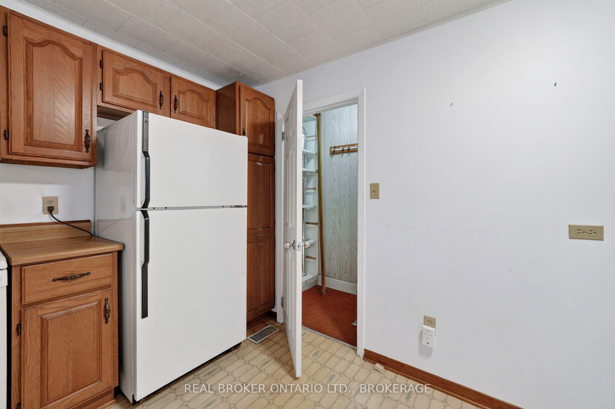 311 Hoople Avenue Property Photo 14