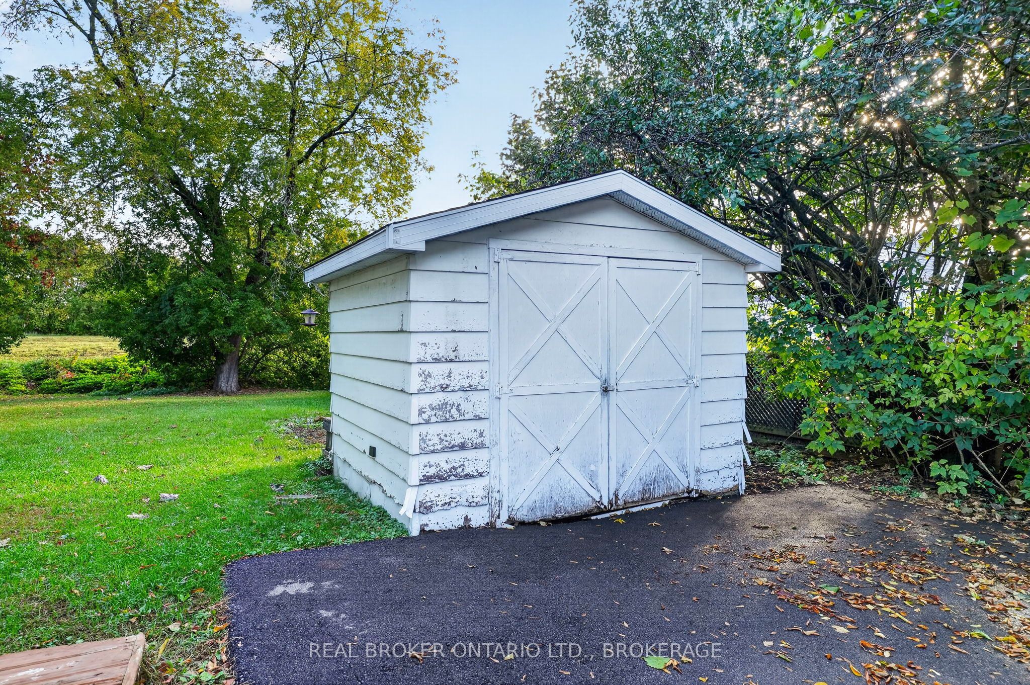 311 Hoople Avenue Property Photo 29