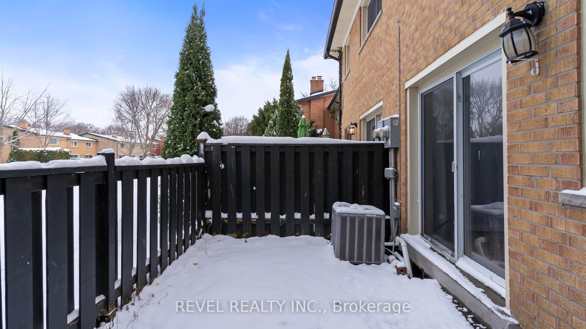 1137 Oxford Street W Property Photo 27