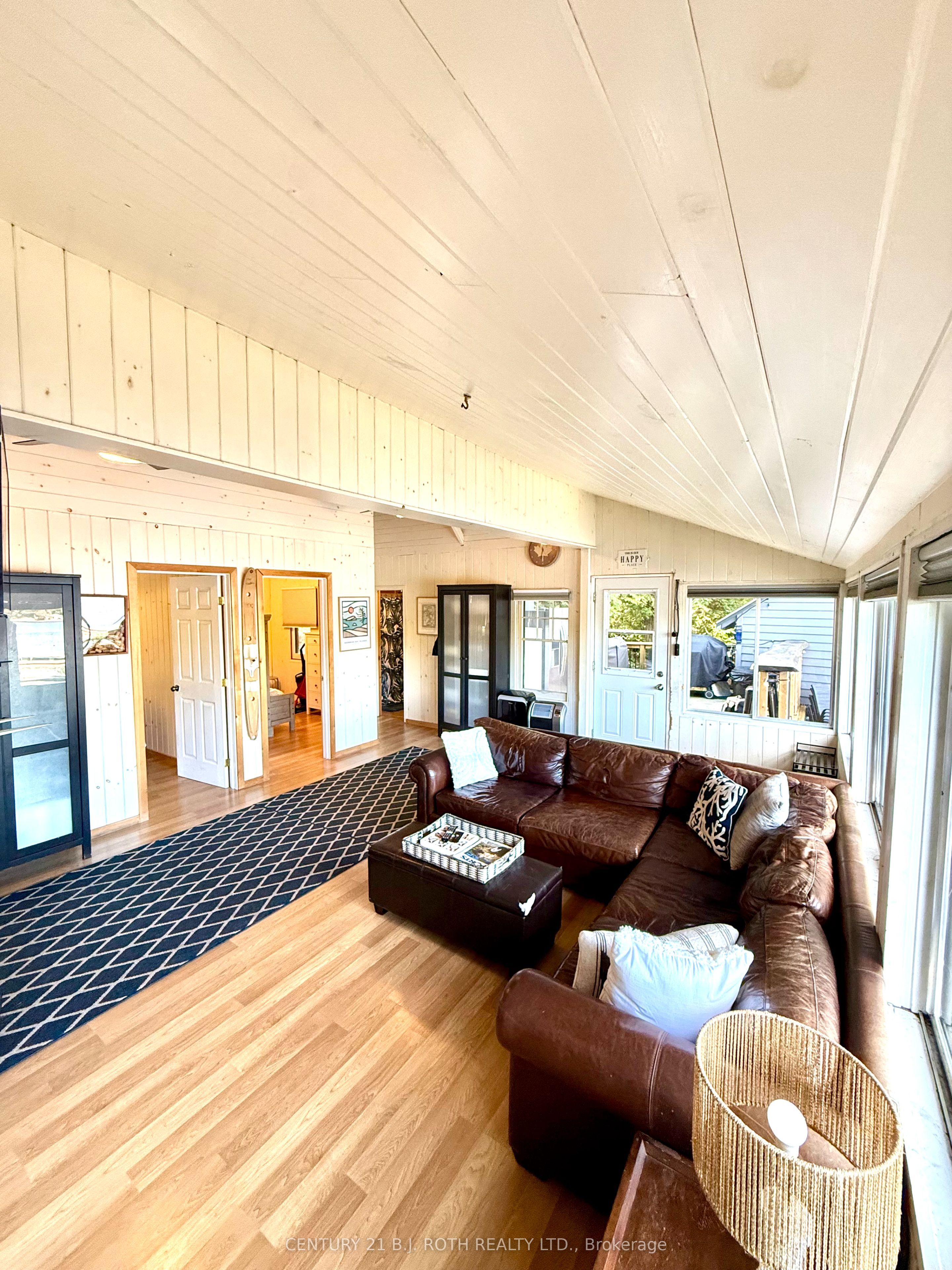 208 Lavalley Way Property Photo 6