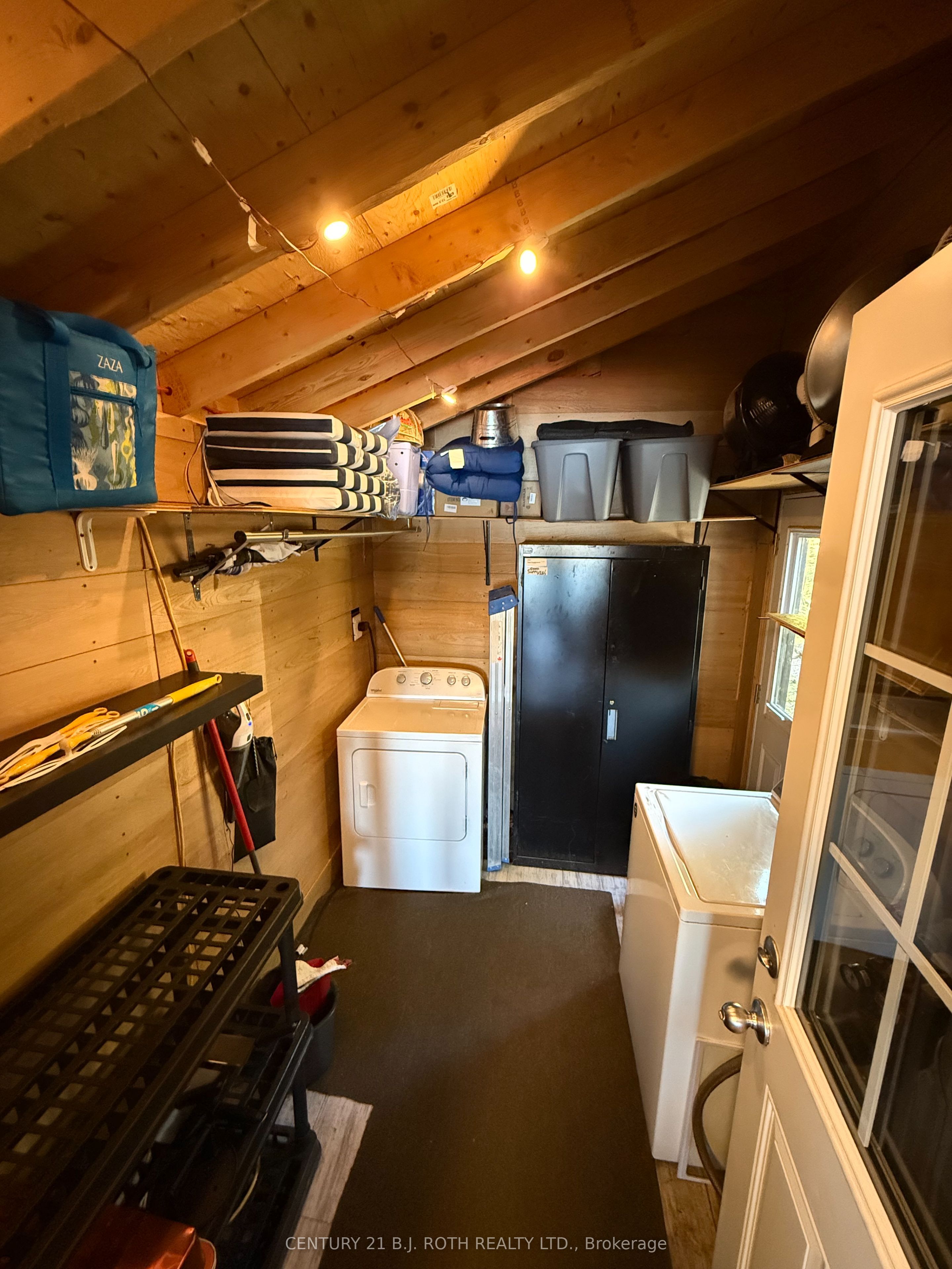 208 Lavalley Way Property Photo 25
