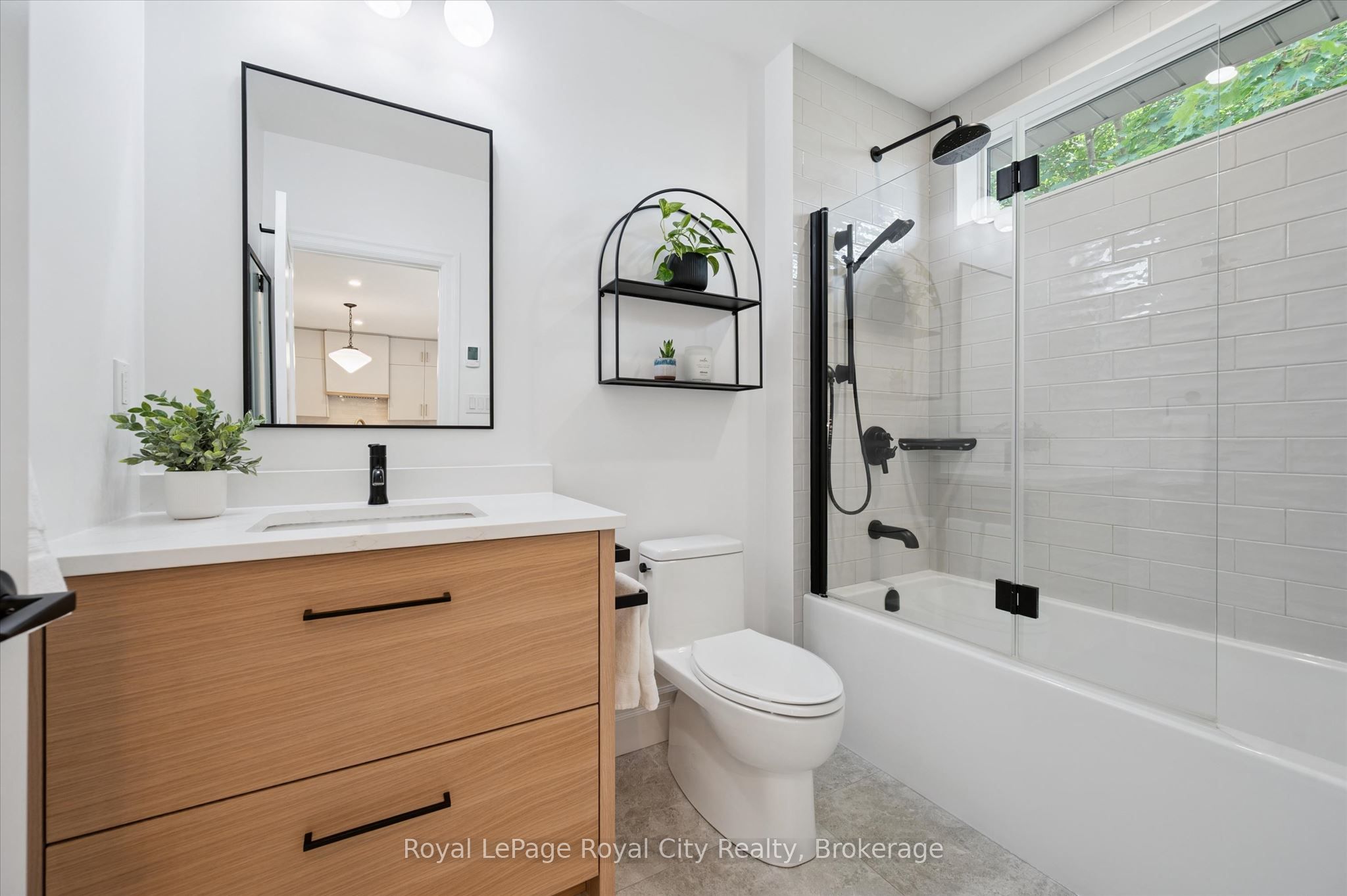 164 King Street Property Photo 21