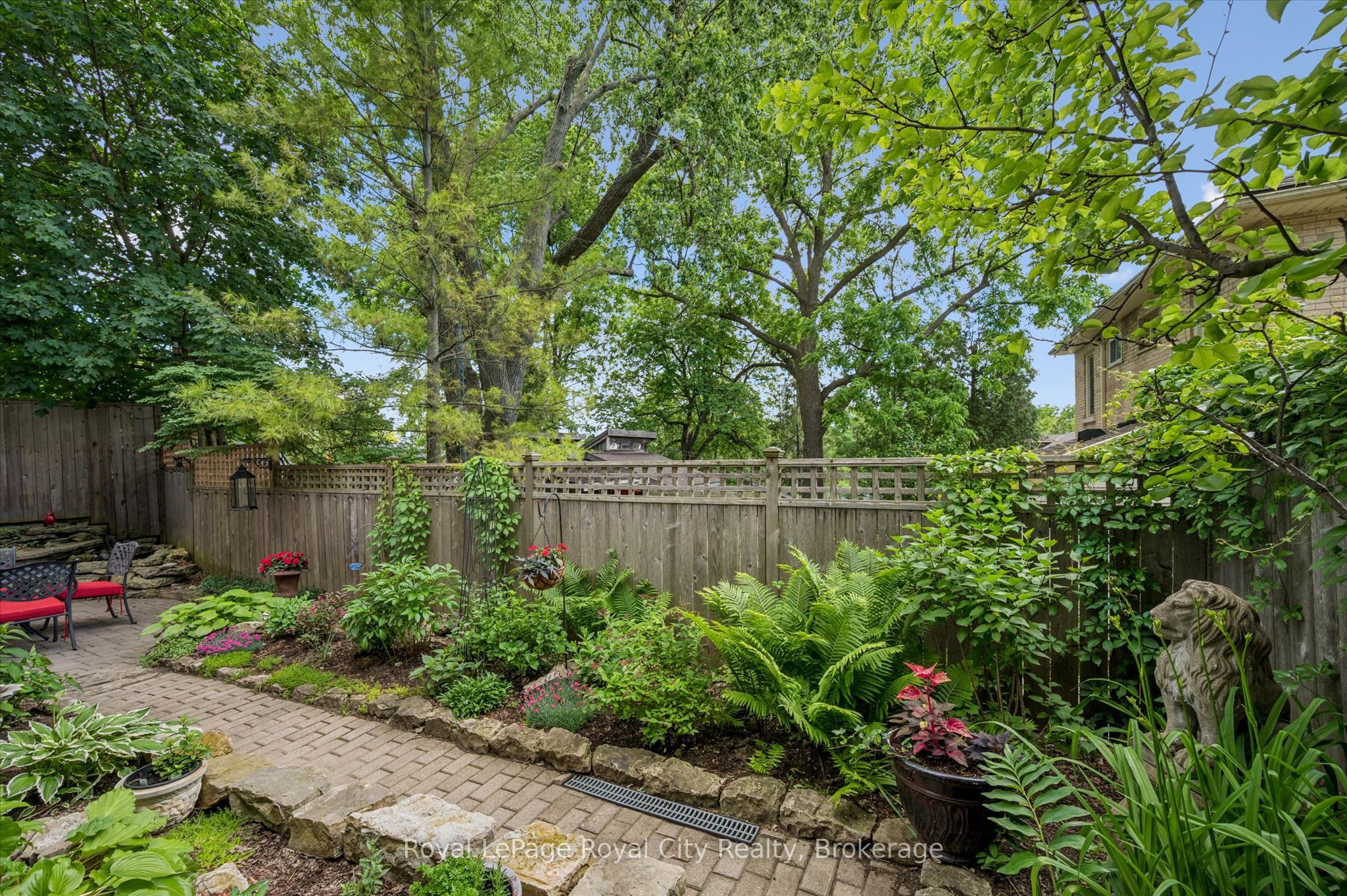 164 King Street Property Photo 37