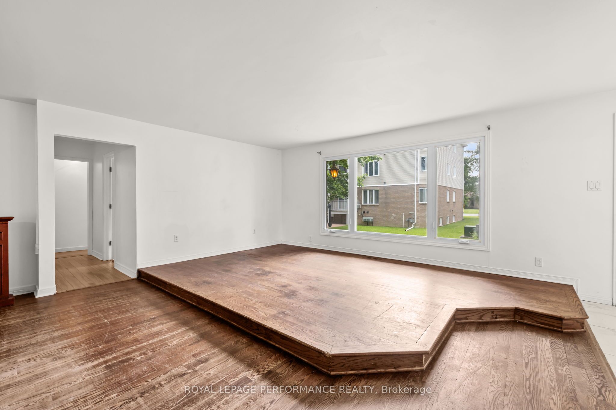 438 Voyageur Place Property Photo 13