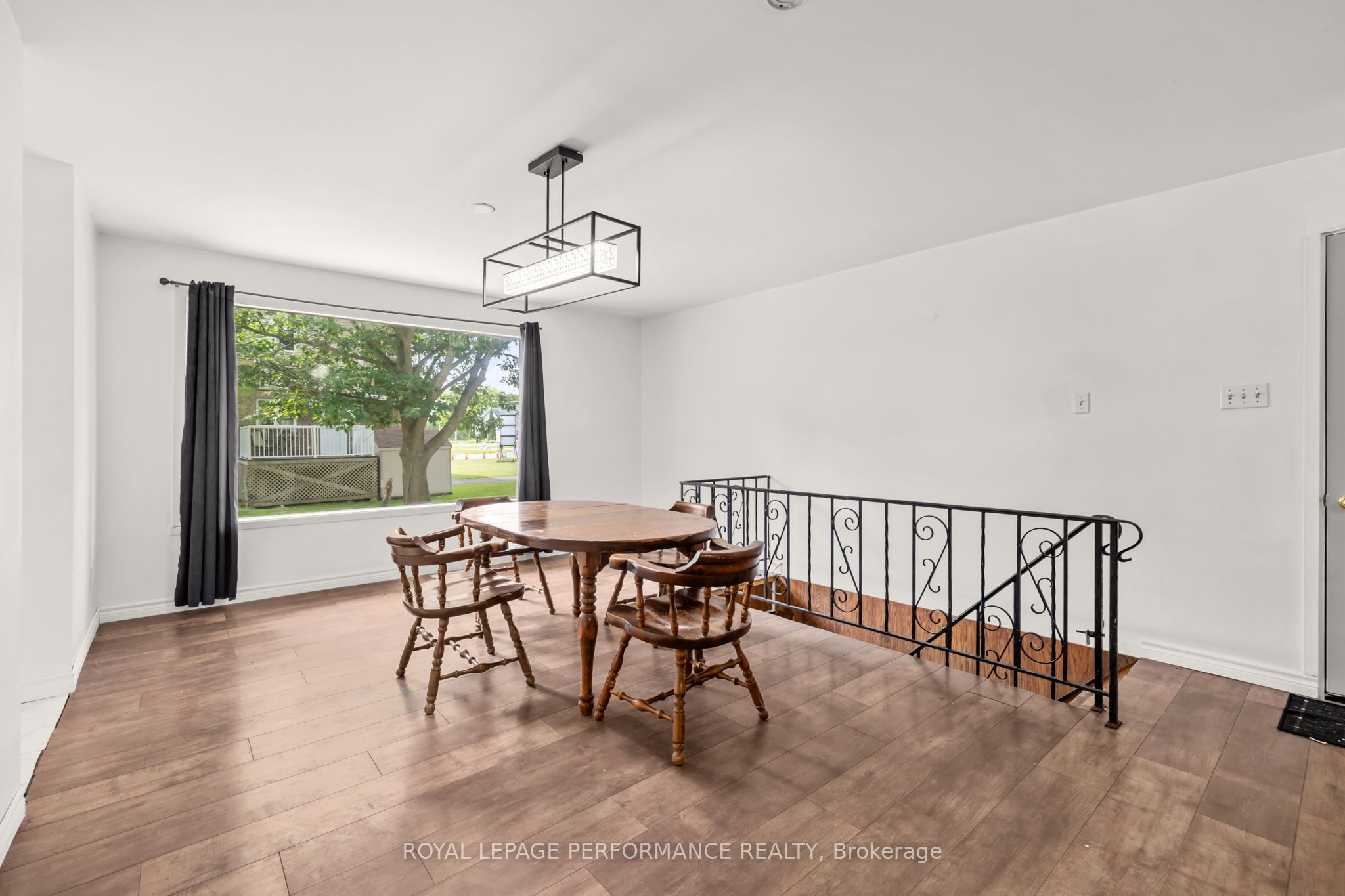 438 Voyageur Place Property Photo 18