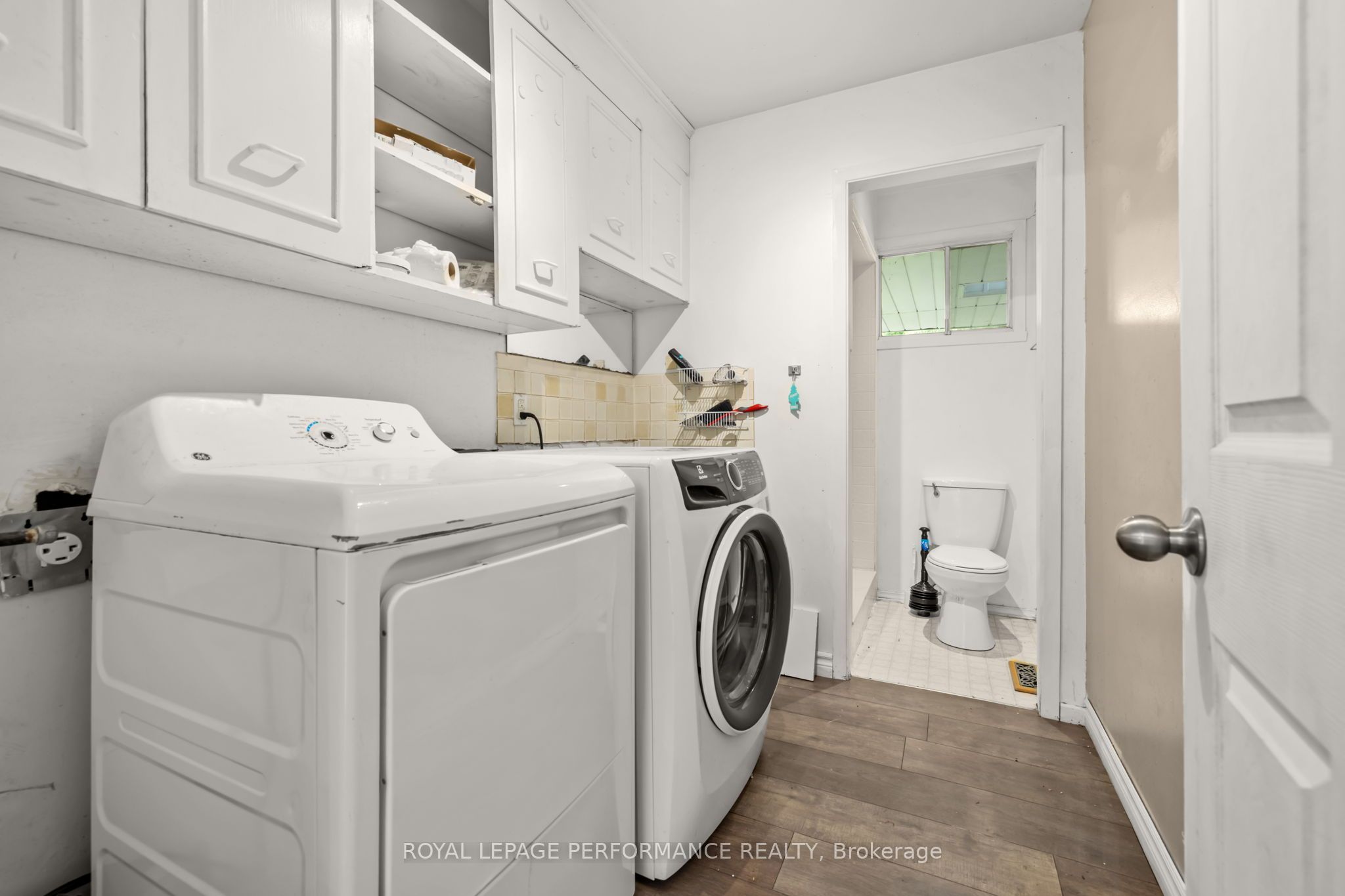 438 Voyageur Place Property Photo 23