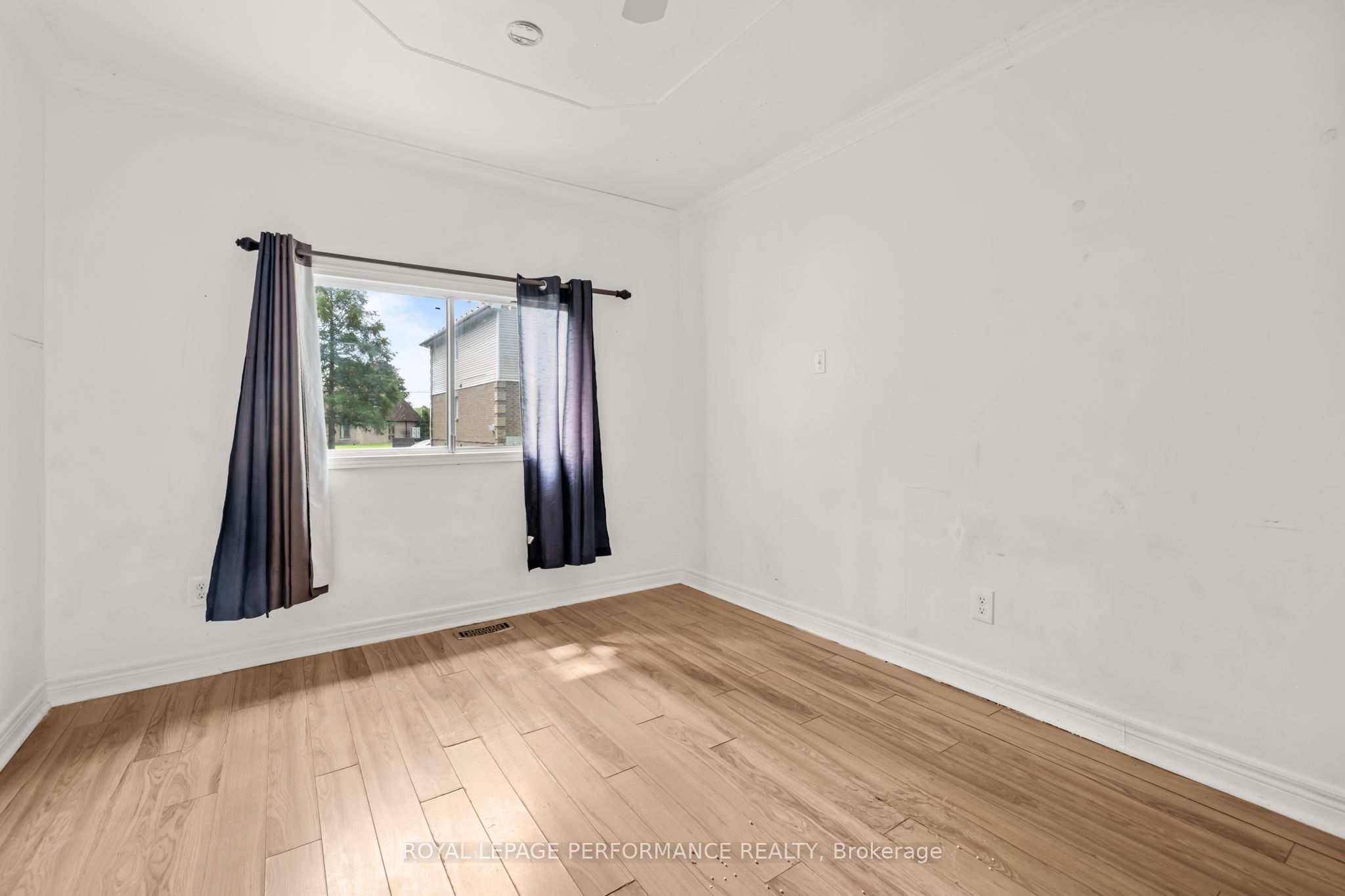 438 Voyageur Place Property Photo 28