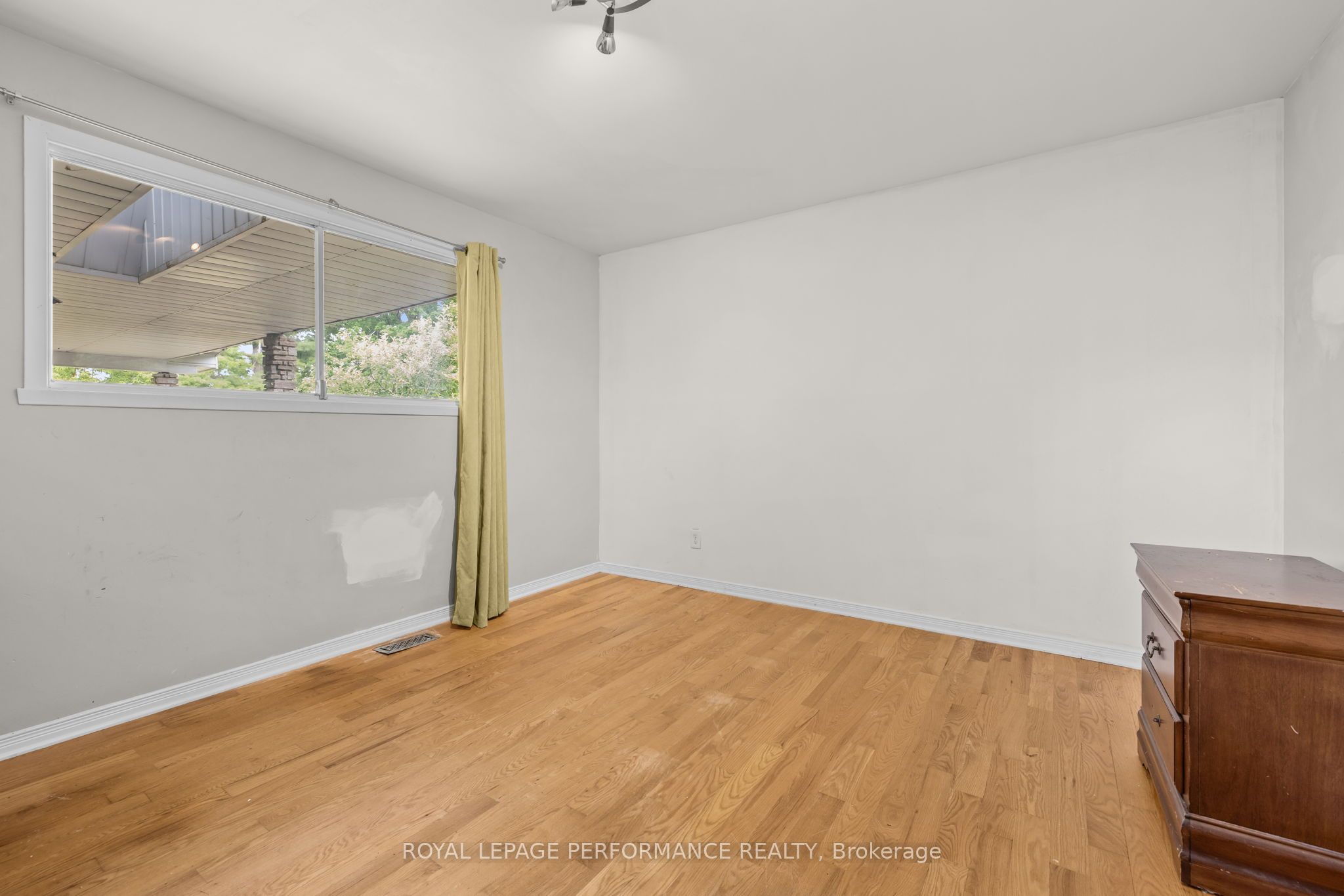 438 Voyageur Place Property Photo 31