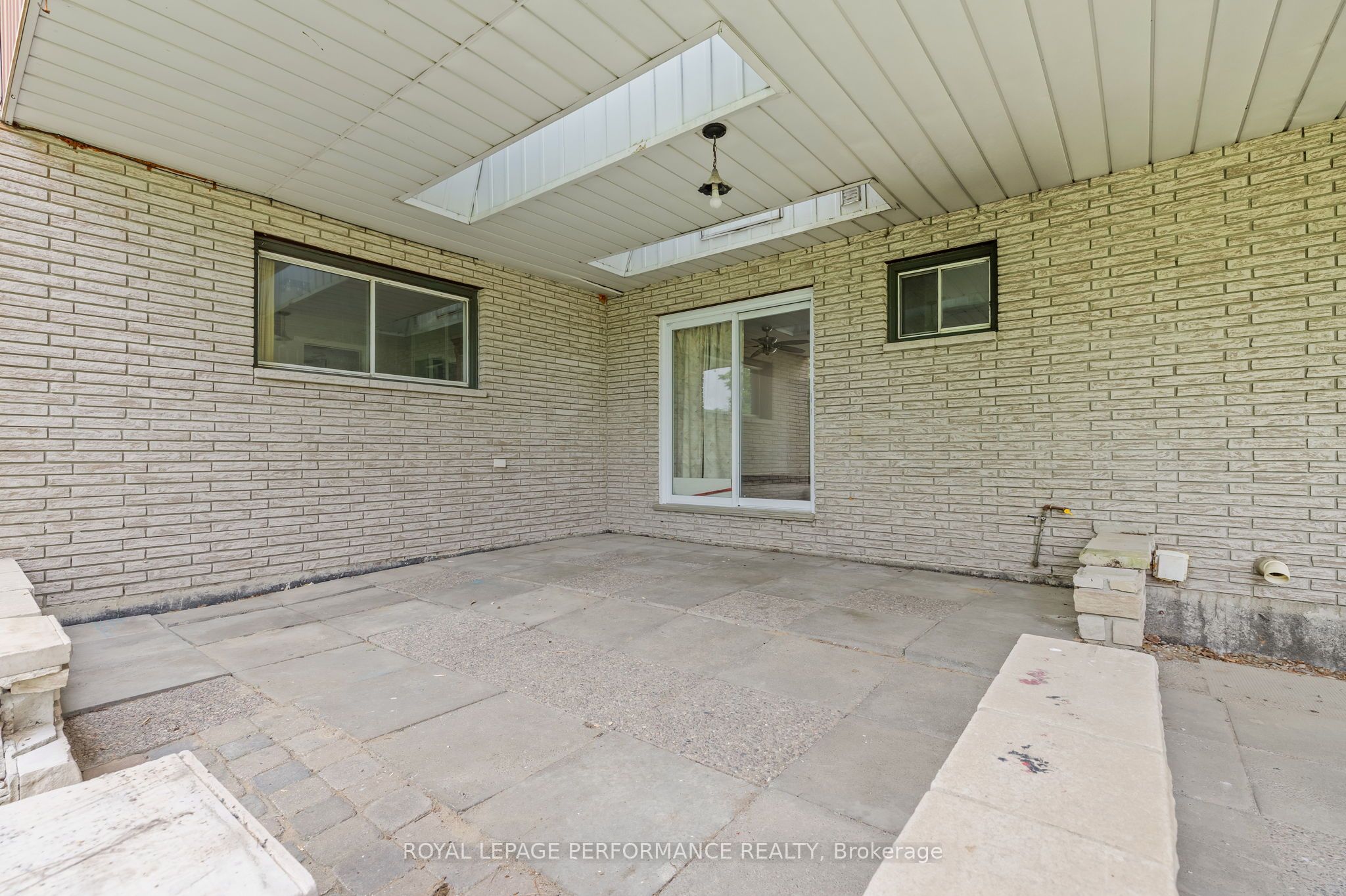 438 Voyageur Place Property Photo 39