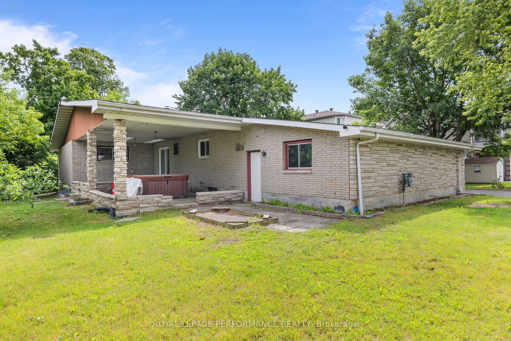 438 Voyageur Place Property Photo 41