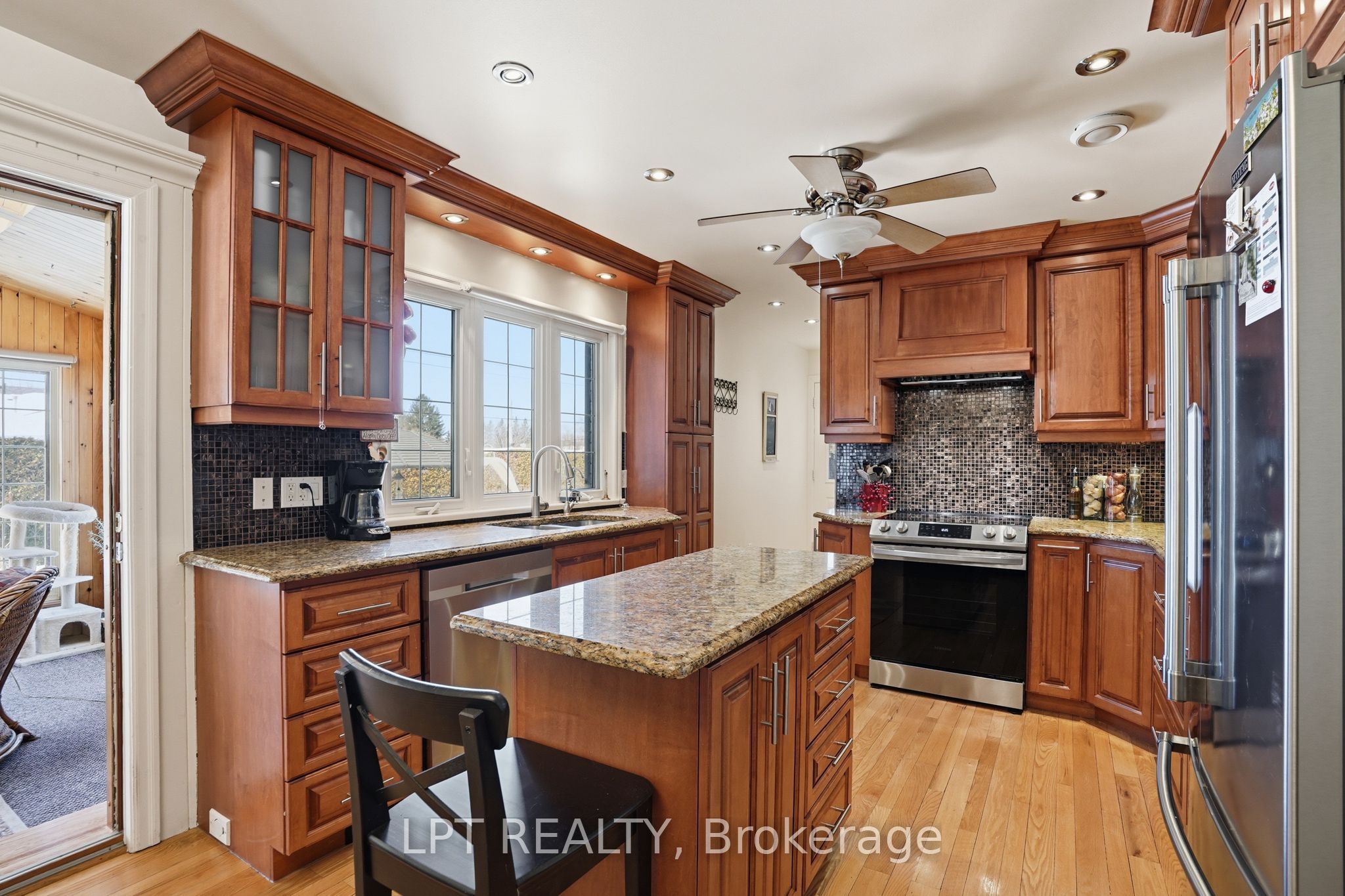 10 Orchard Street Property Photo 15