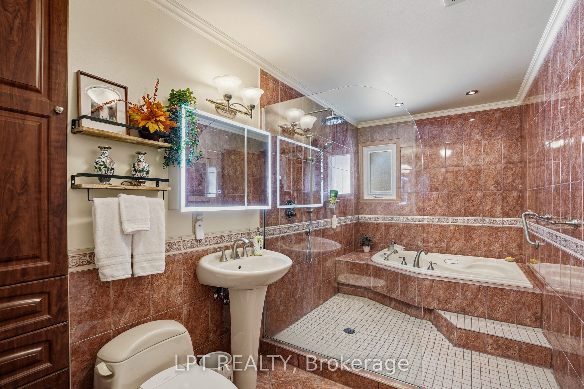 10 Orchard Street Property Photo 25