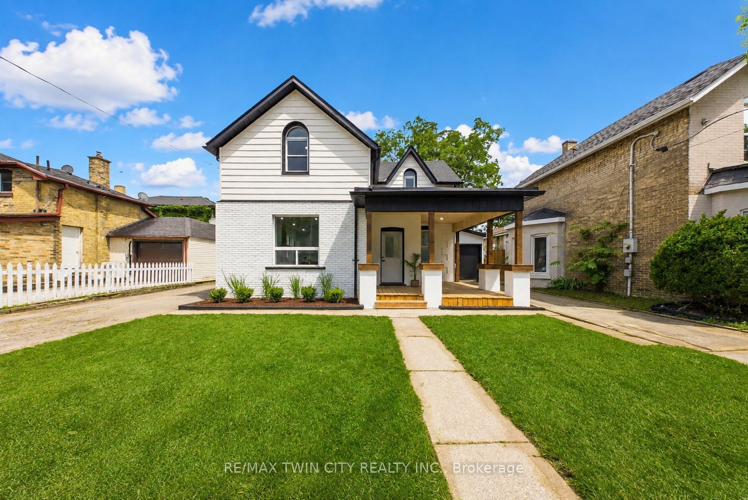 42 Peel Street Property Photo 2