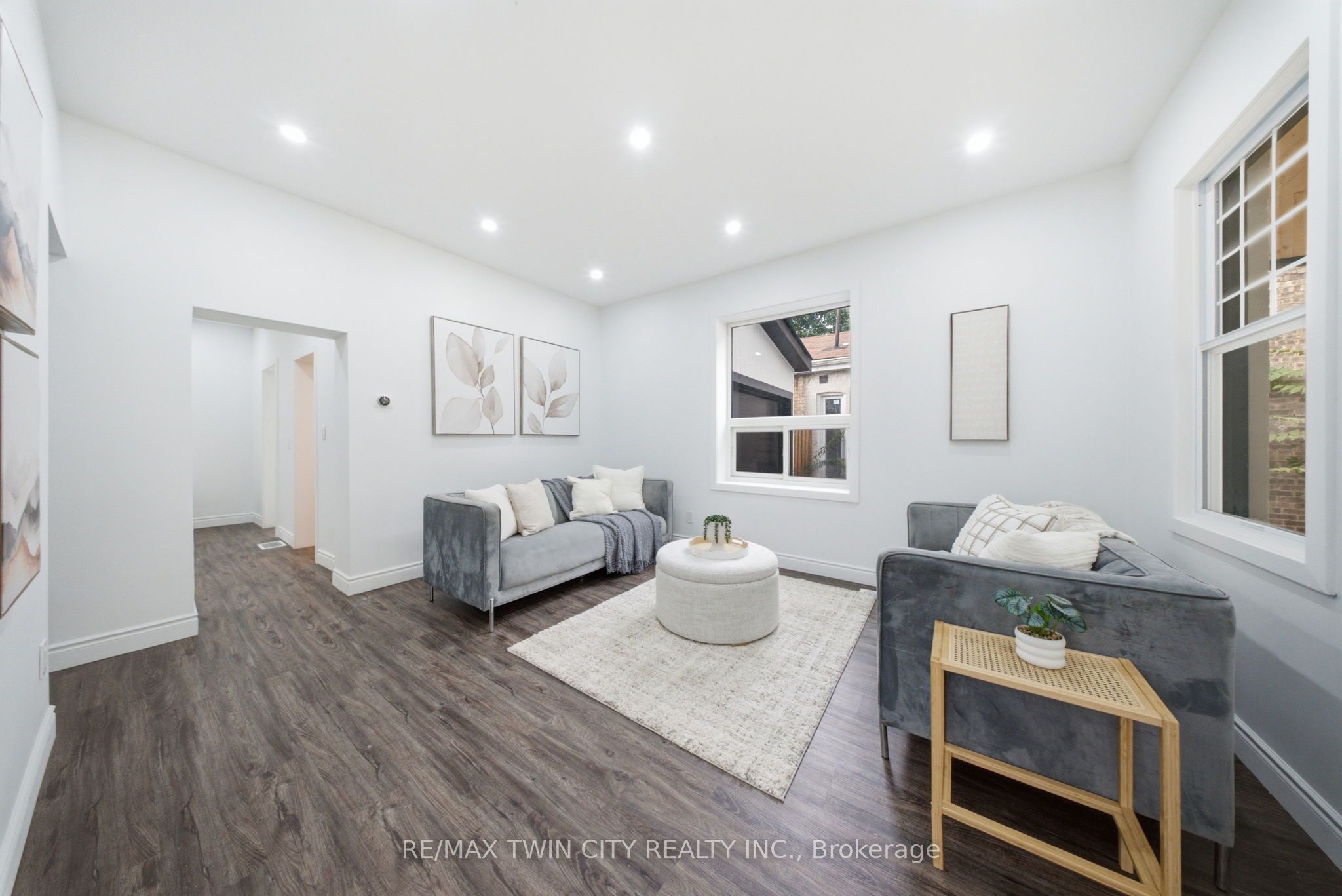 42 Peel Street Property Photo 11