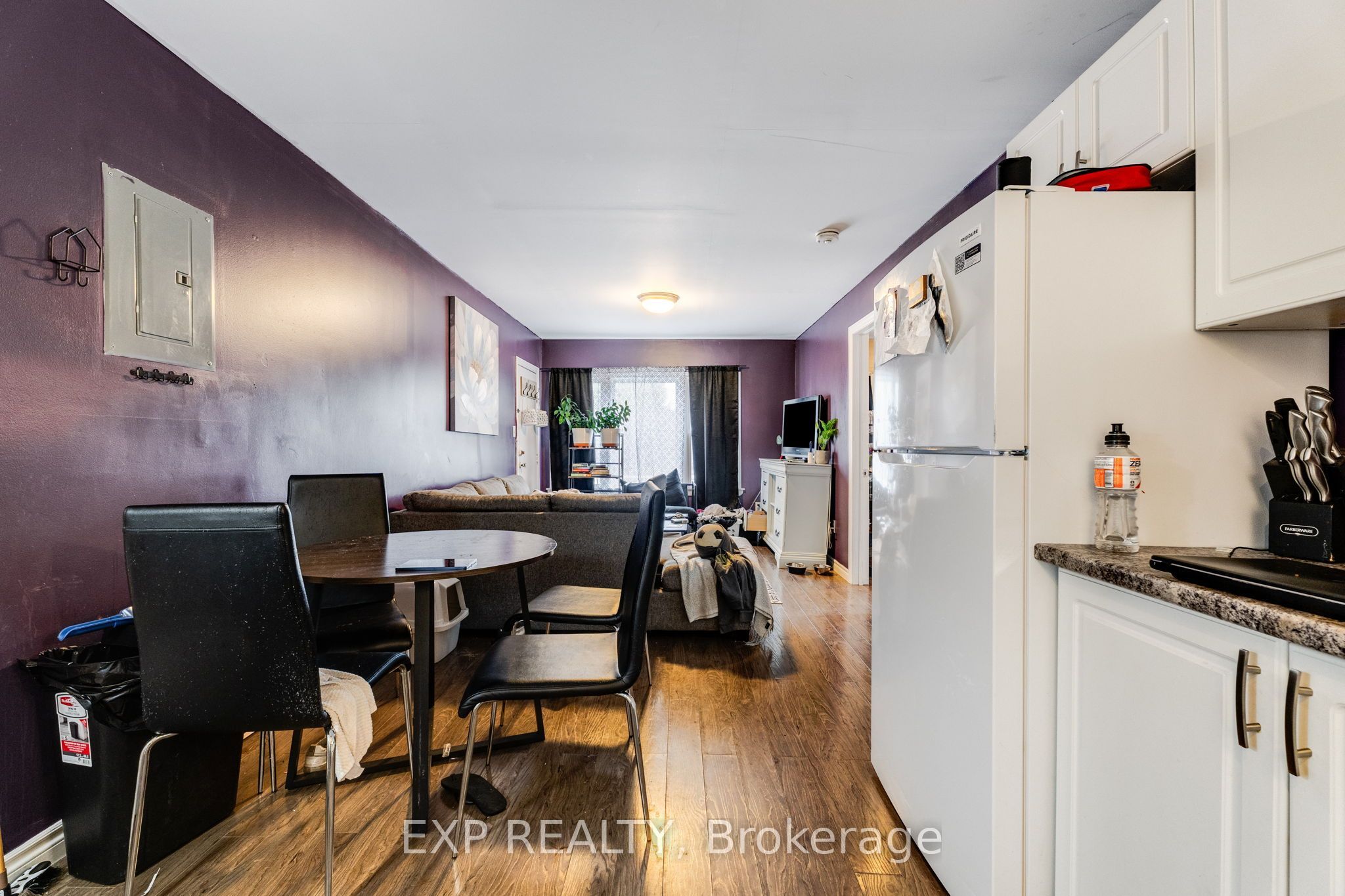 241 Grand Avenue E Property Photo 3