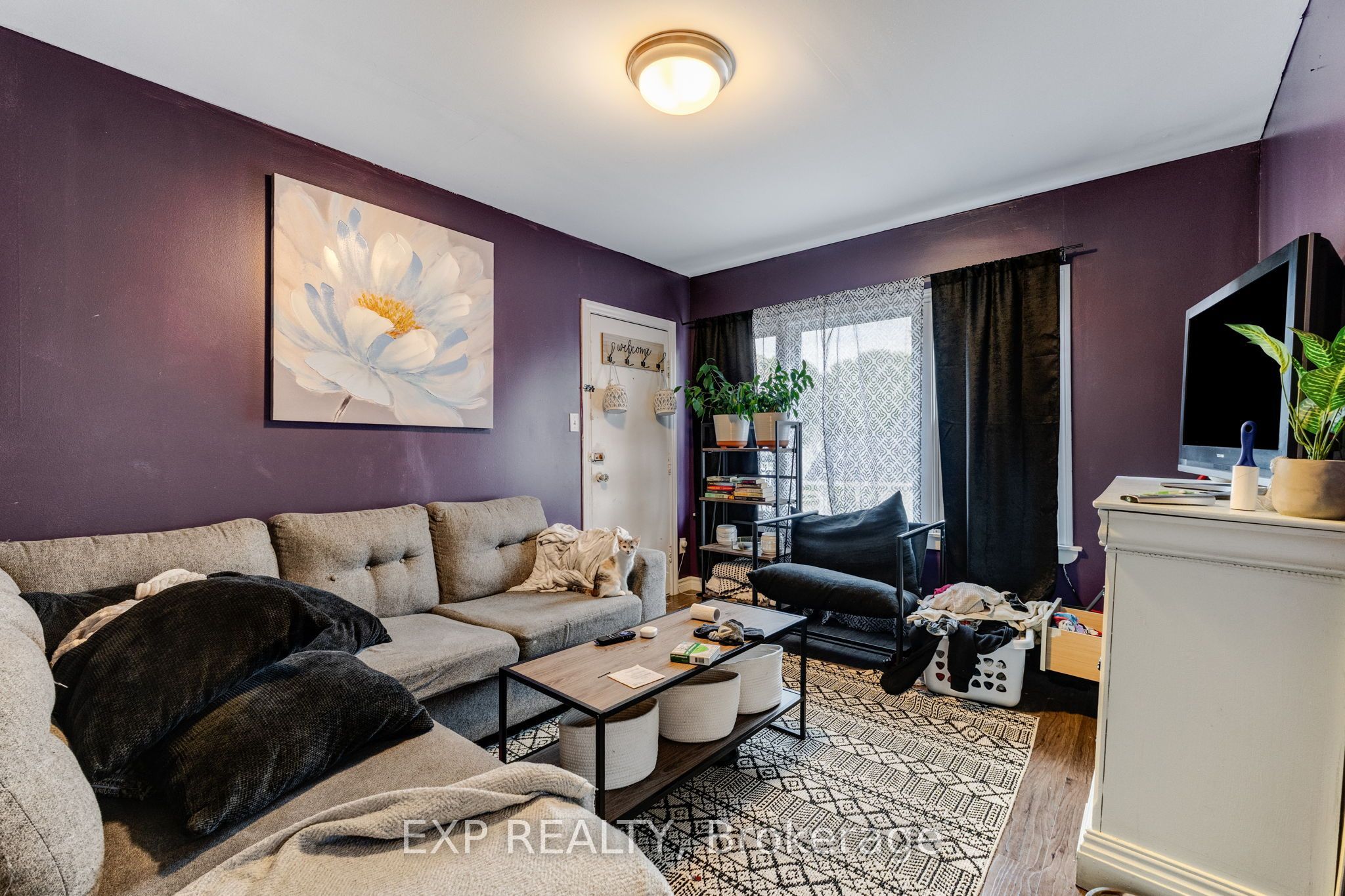 241 Grand Avenue E Property Photo 5