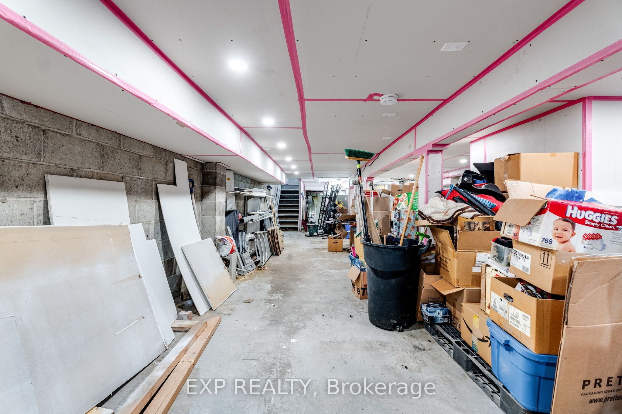 241 Grand Avenue E Property Photo 15