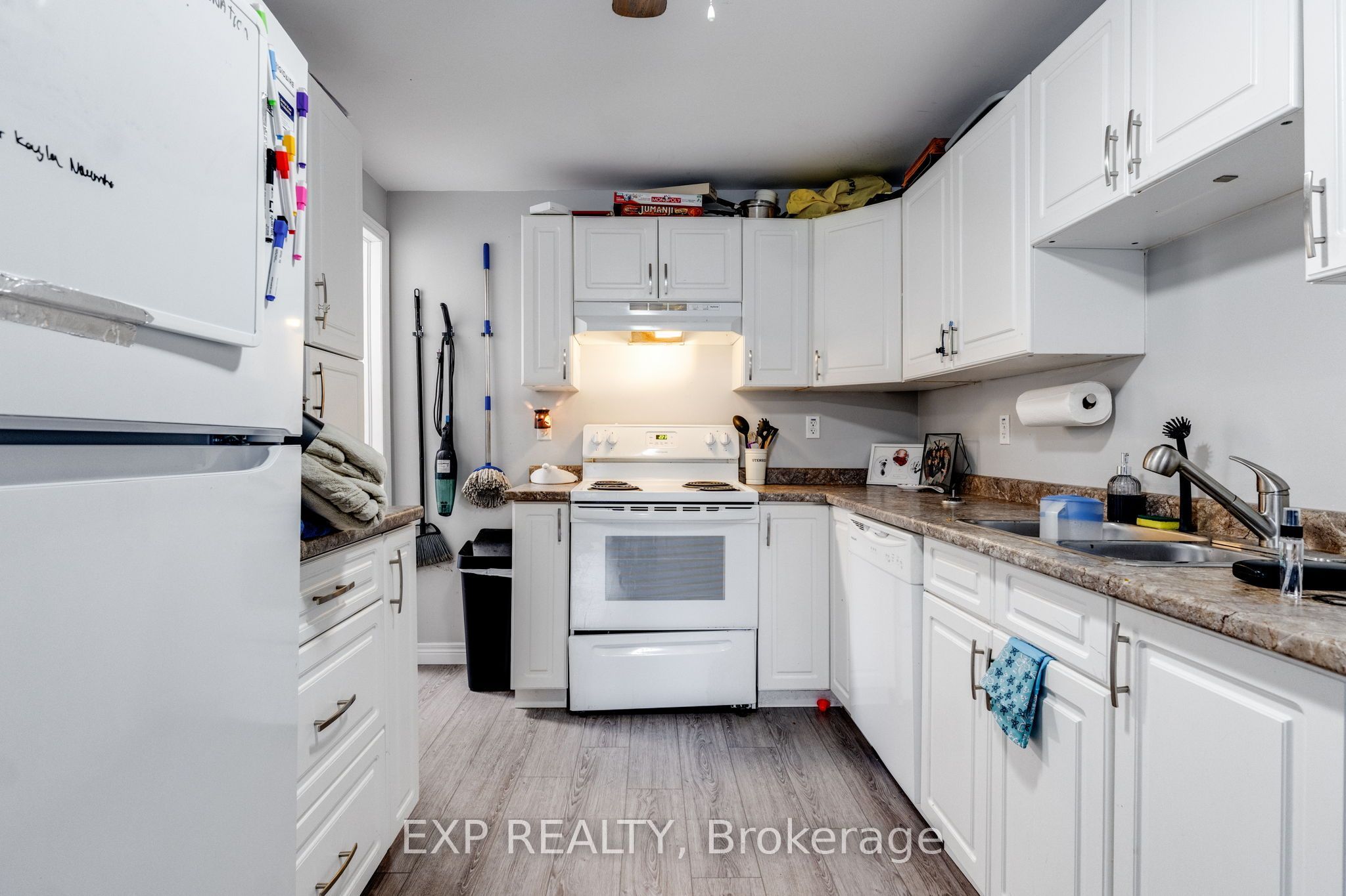 241 Grand Avenue E Property Photo 20