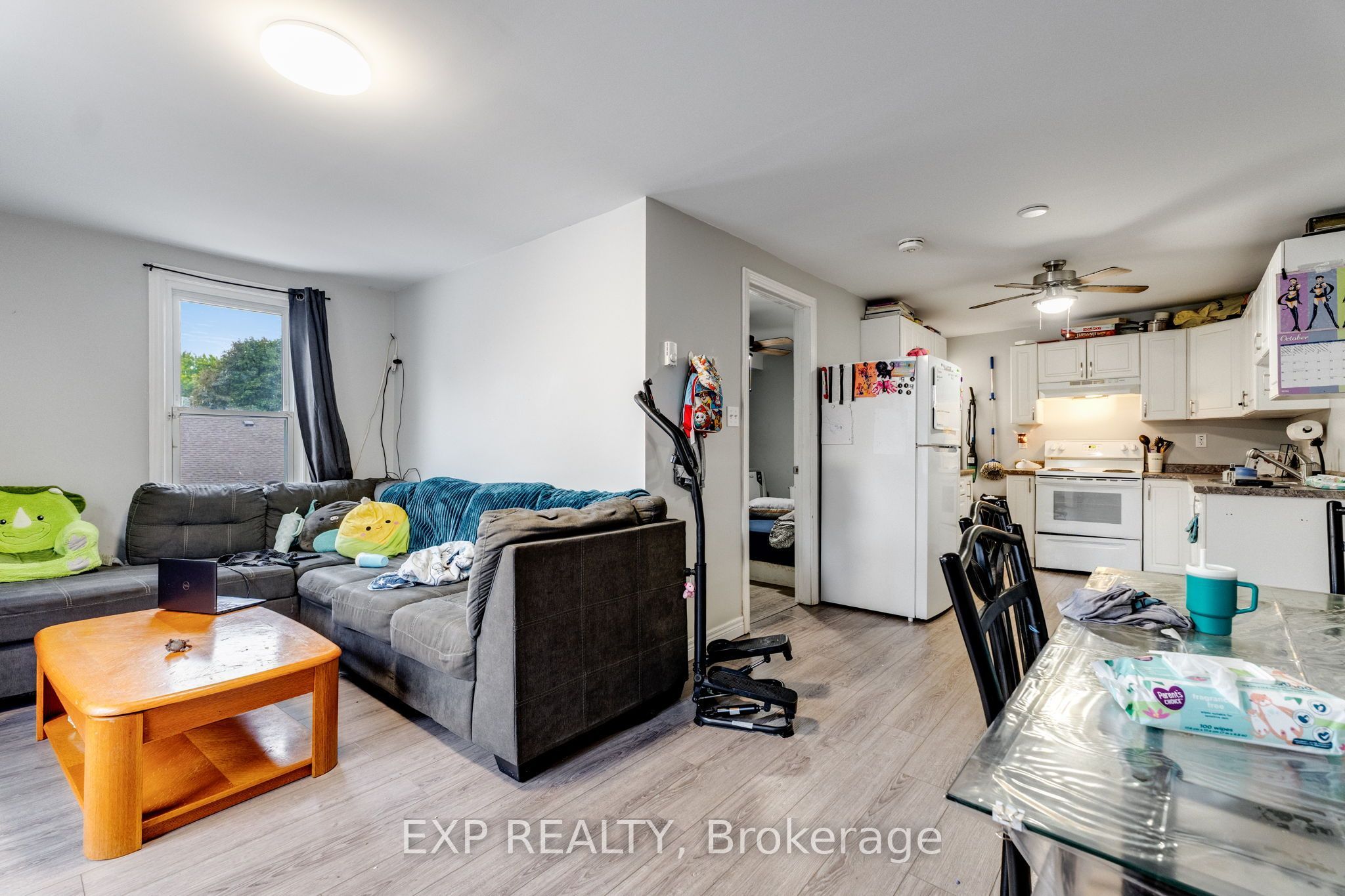 241 Grand Avenue E Property Photo 25
