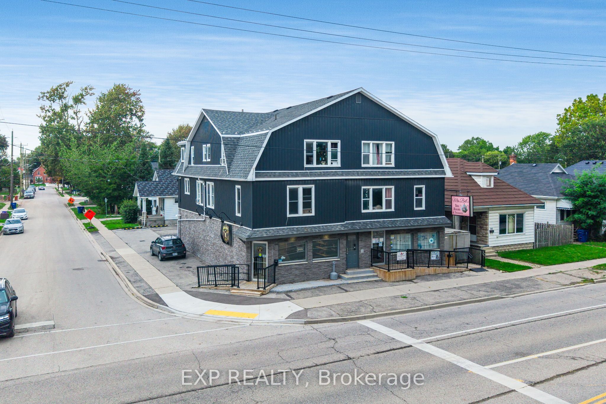 241 Grand Avenue E Property Photo 34
