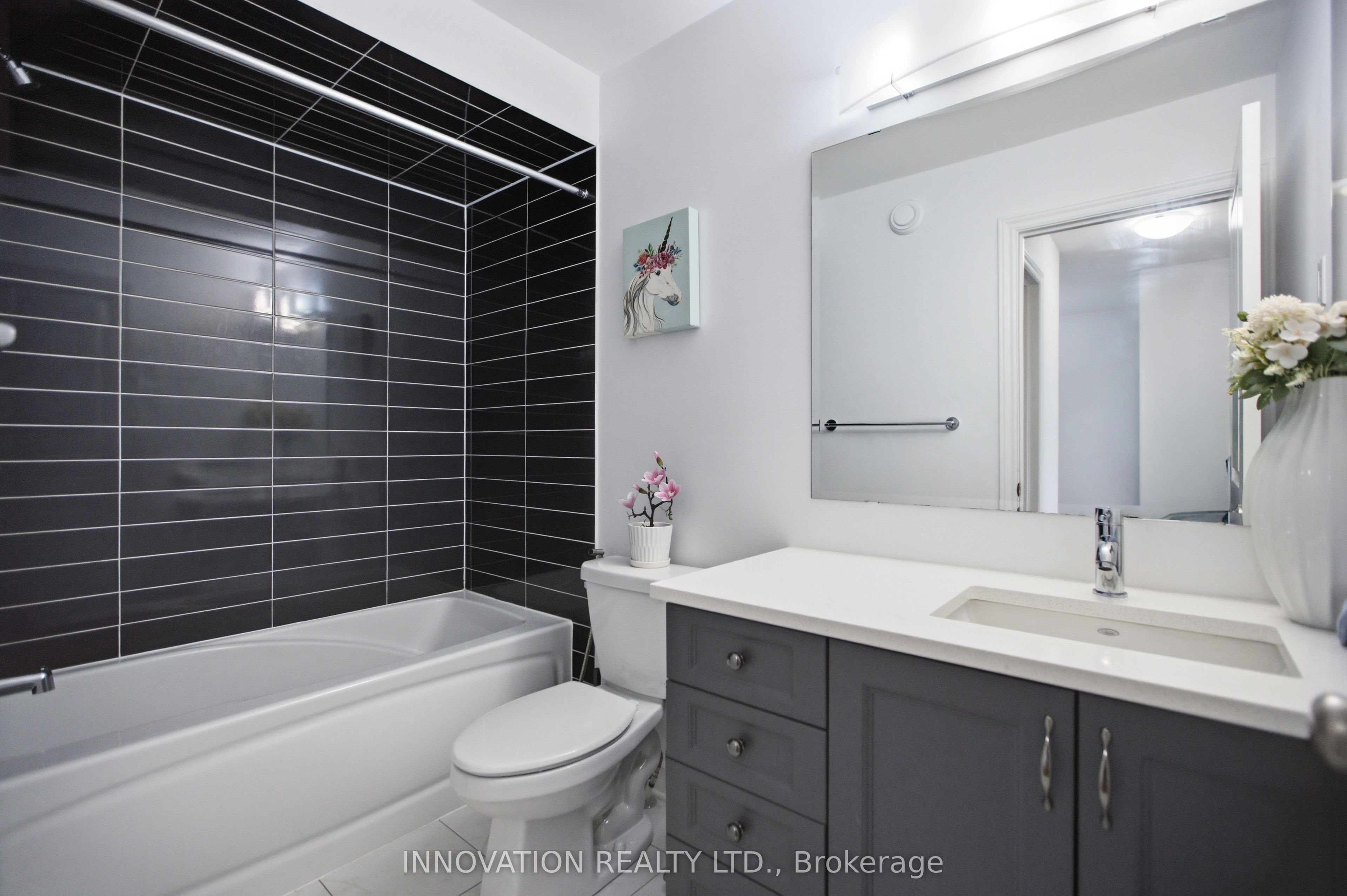 39 Hermes Avenue Property Photo 26
