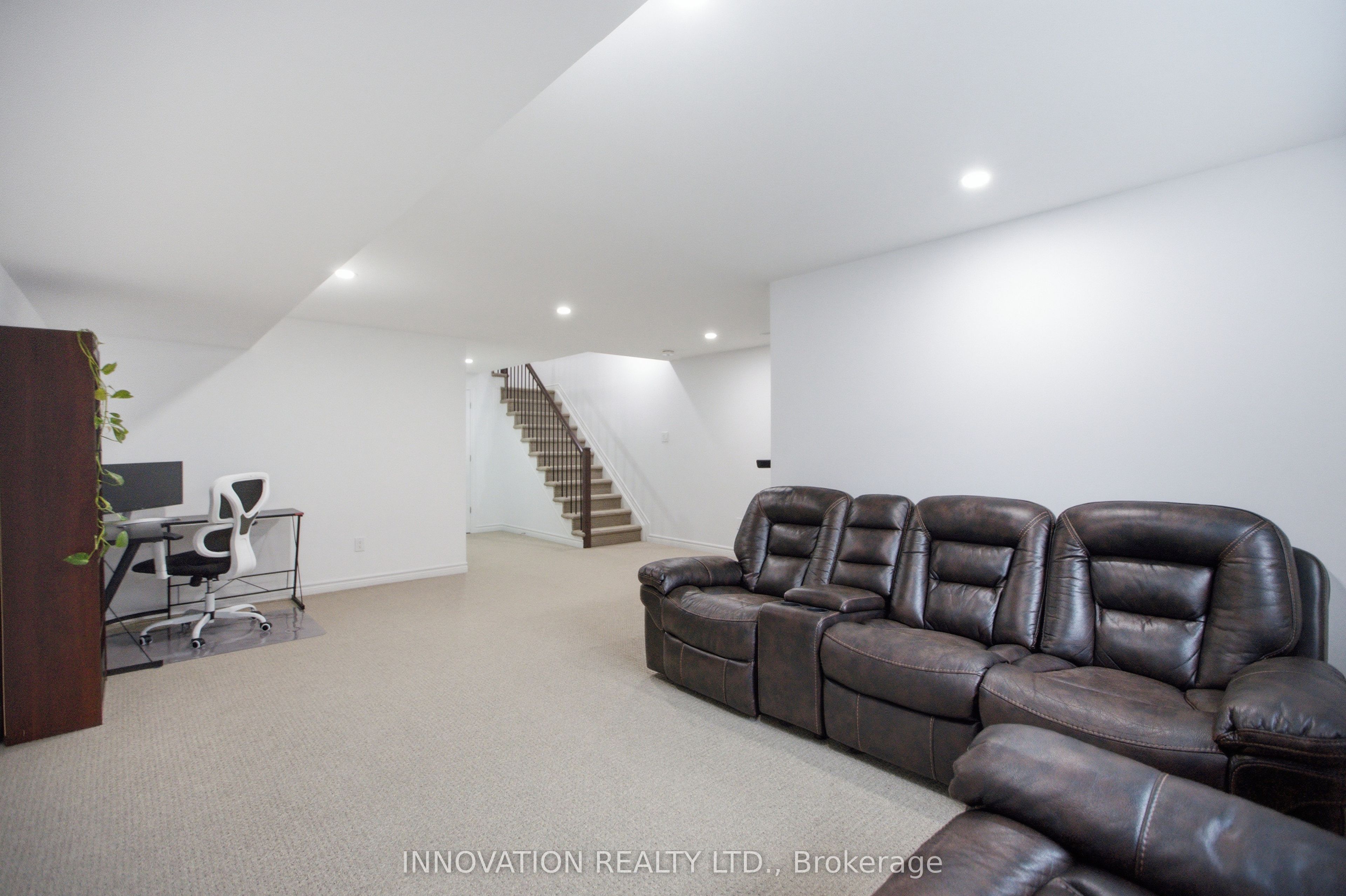 39 Hermes Avenue Property Photo 30