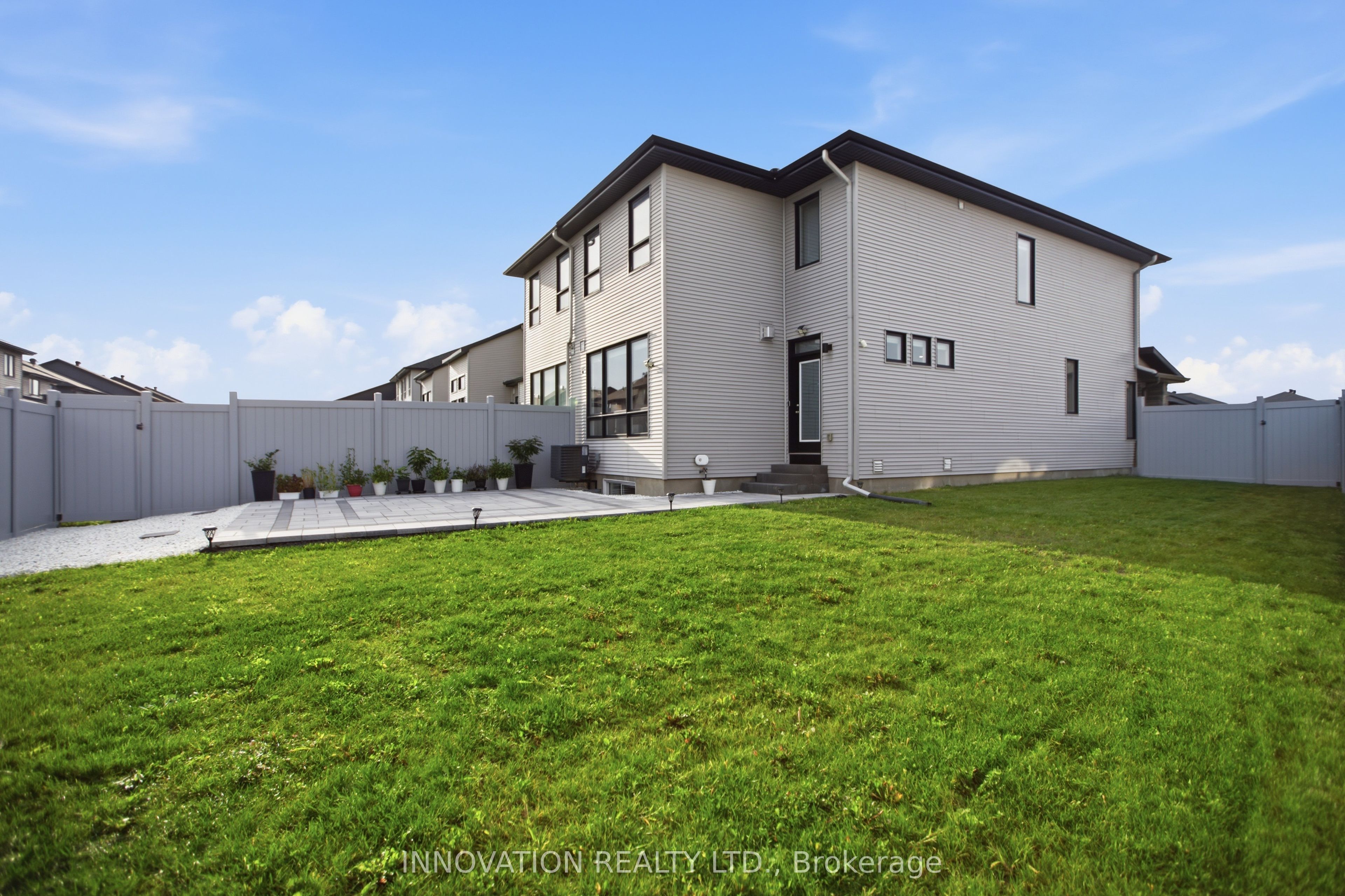 39 Hermes Avenue Property Photo 31