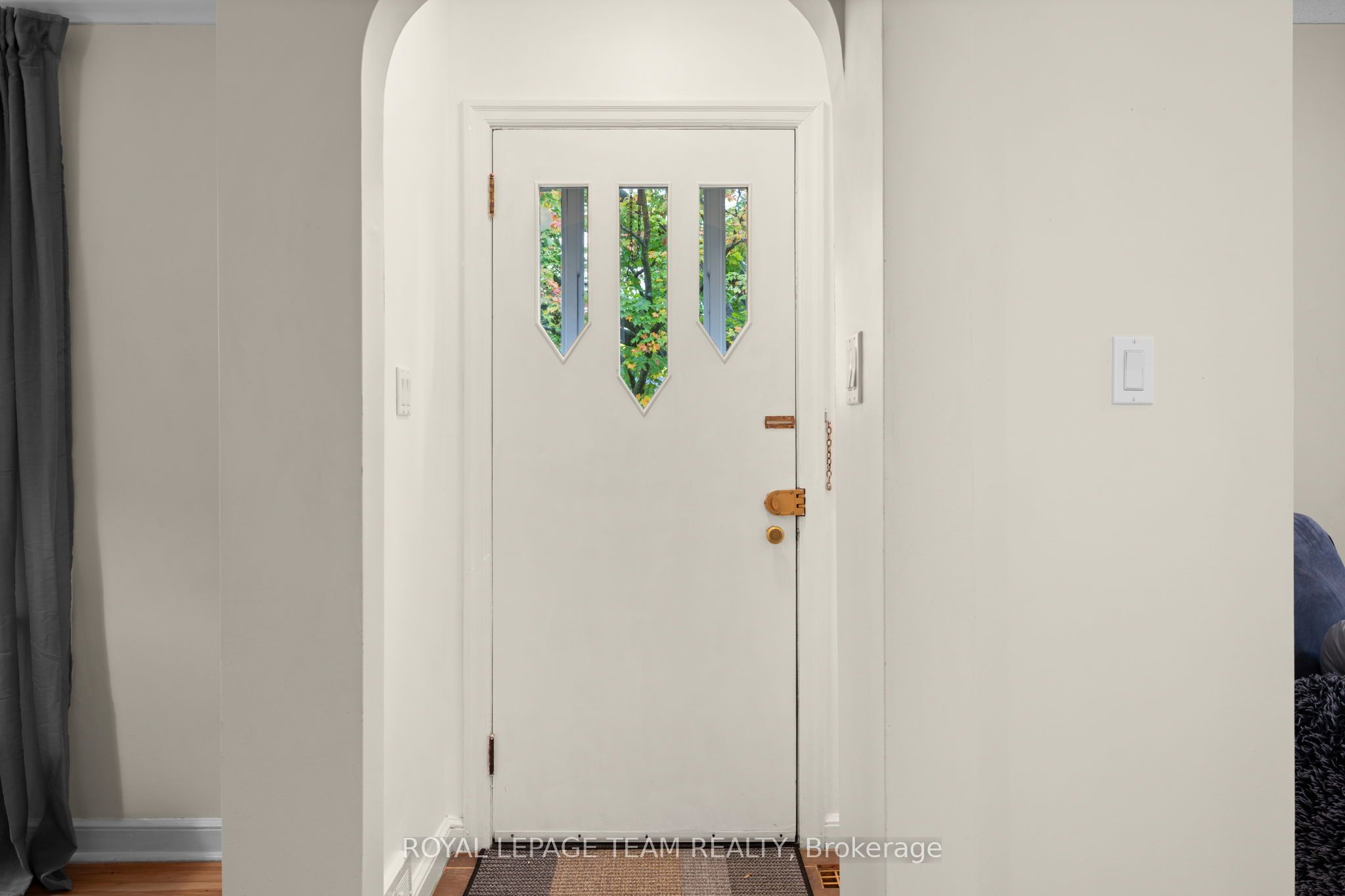 1272 Livingstone Avenue Property Photo 3