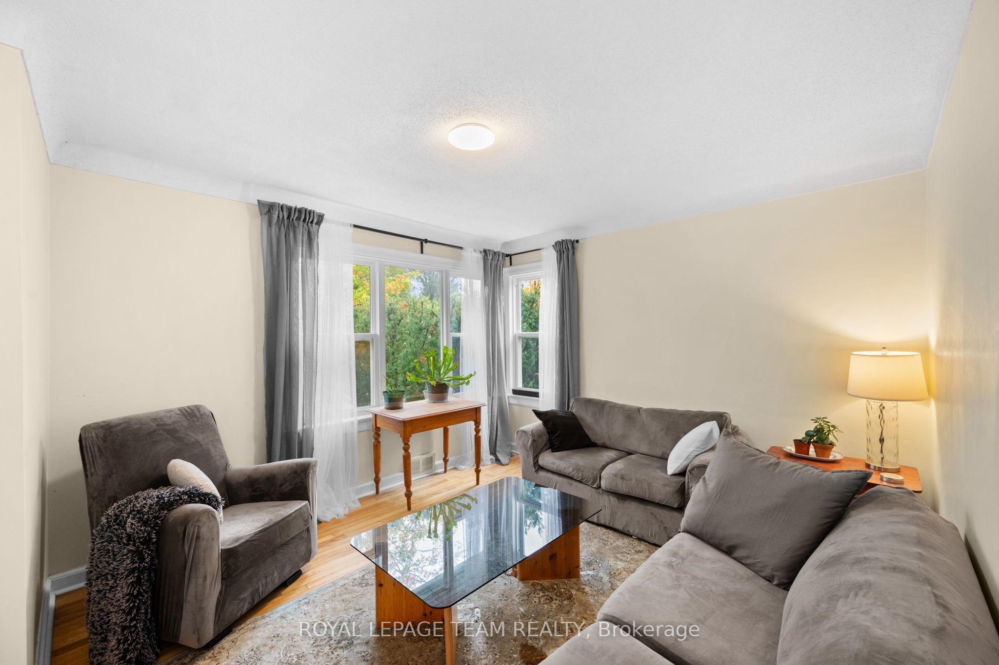 1272 Livingstone Avenue Property Photo 7
