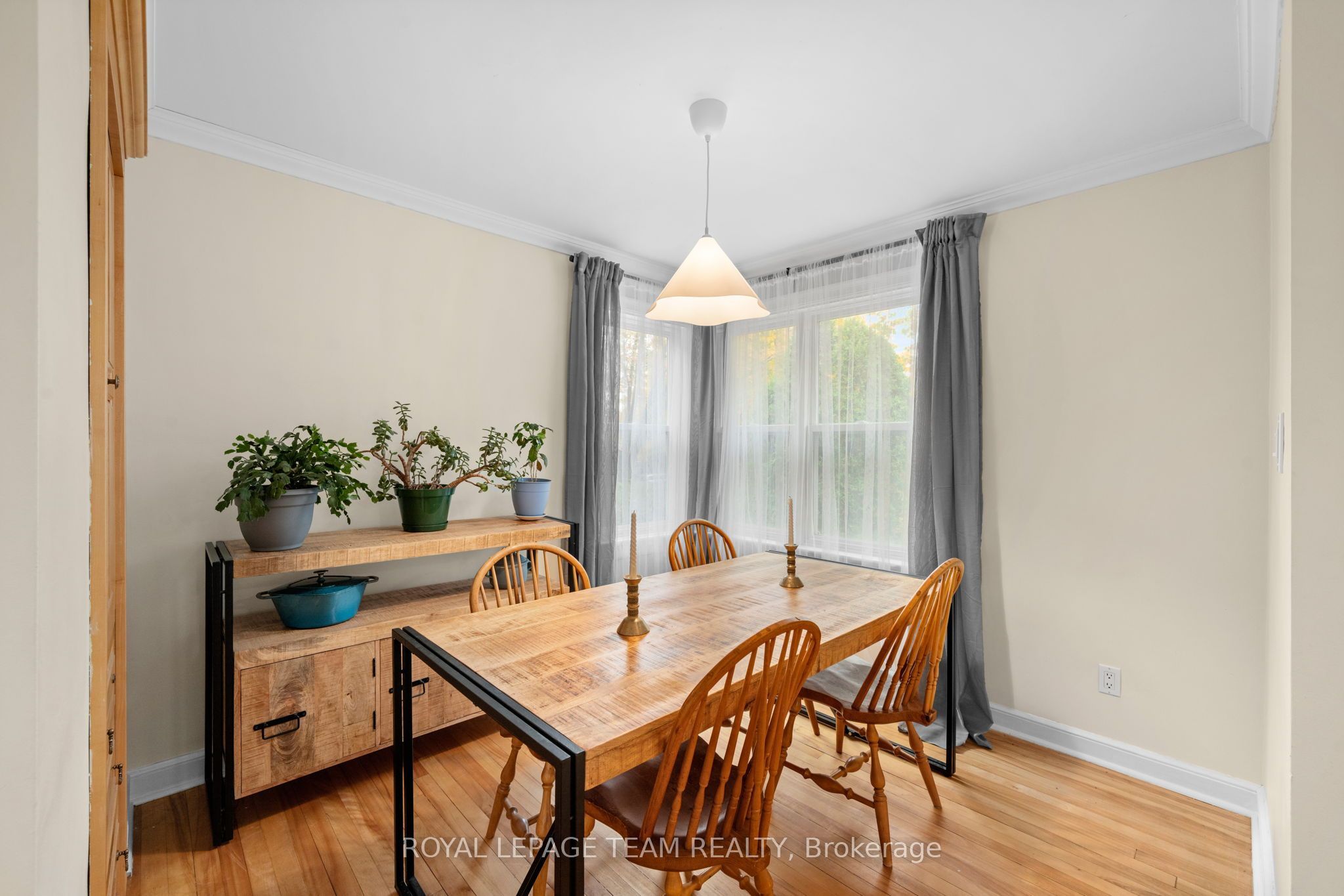 1272 Livingstone Avenue Property Photo 10