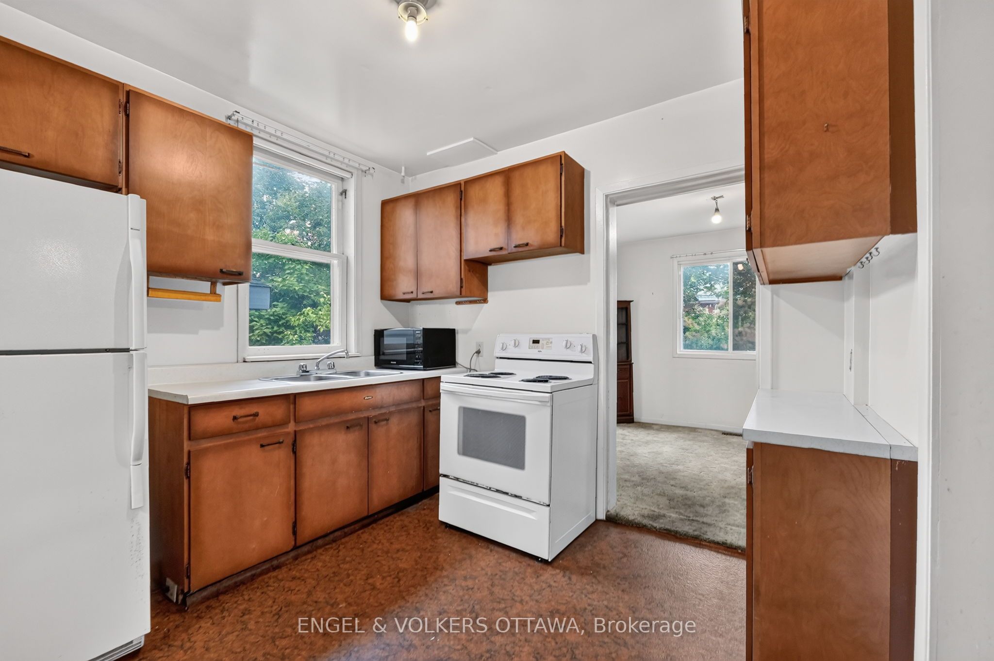9 Geneva Street Property Photo 4