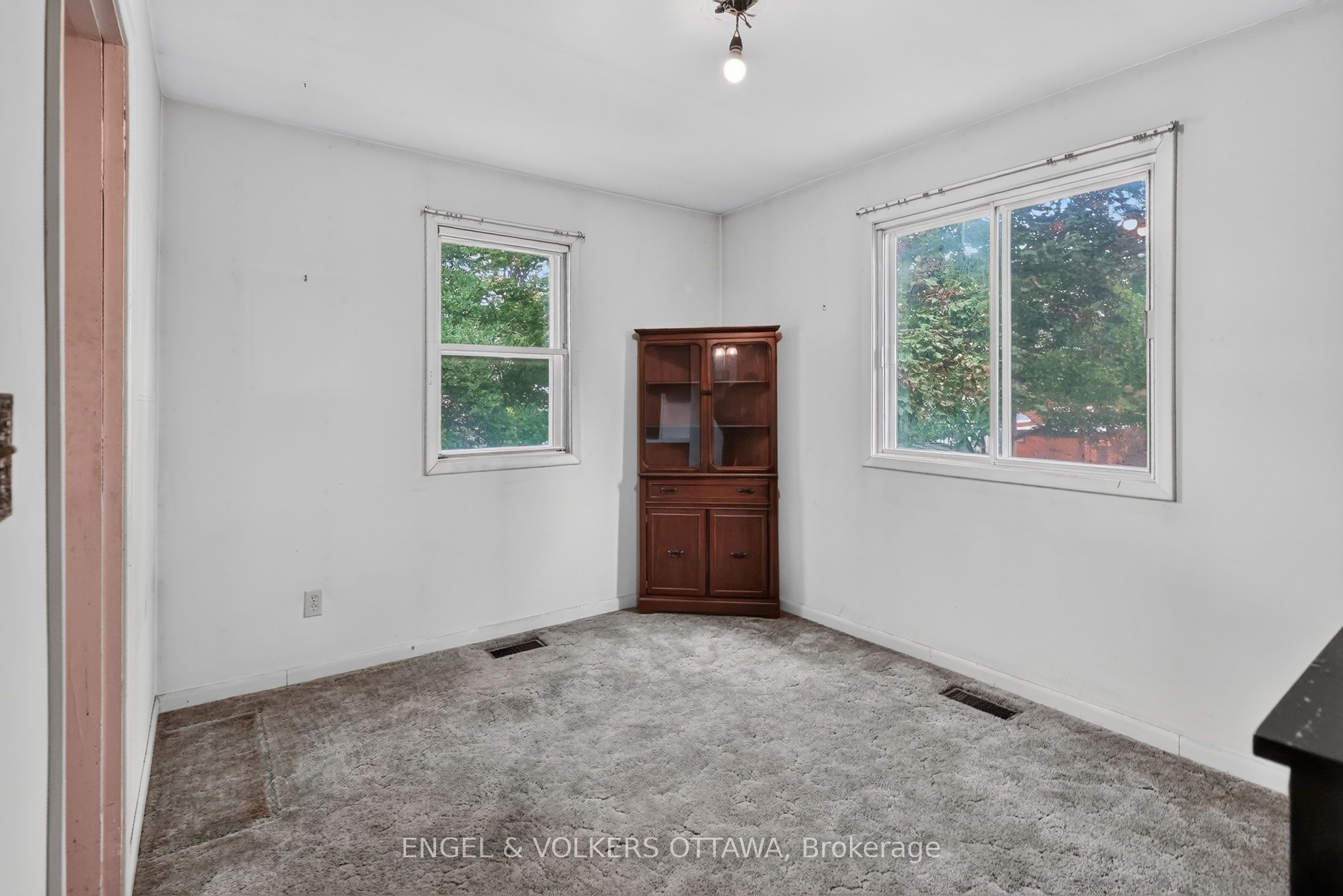 9 Geneva Street Property Photo 6