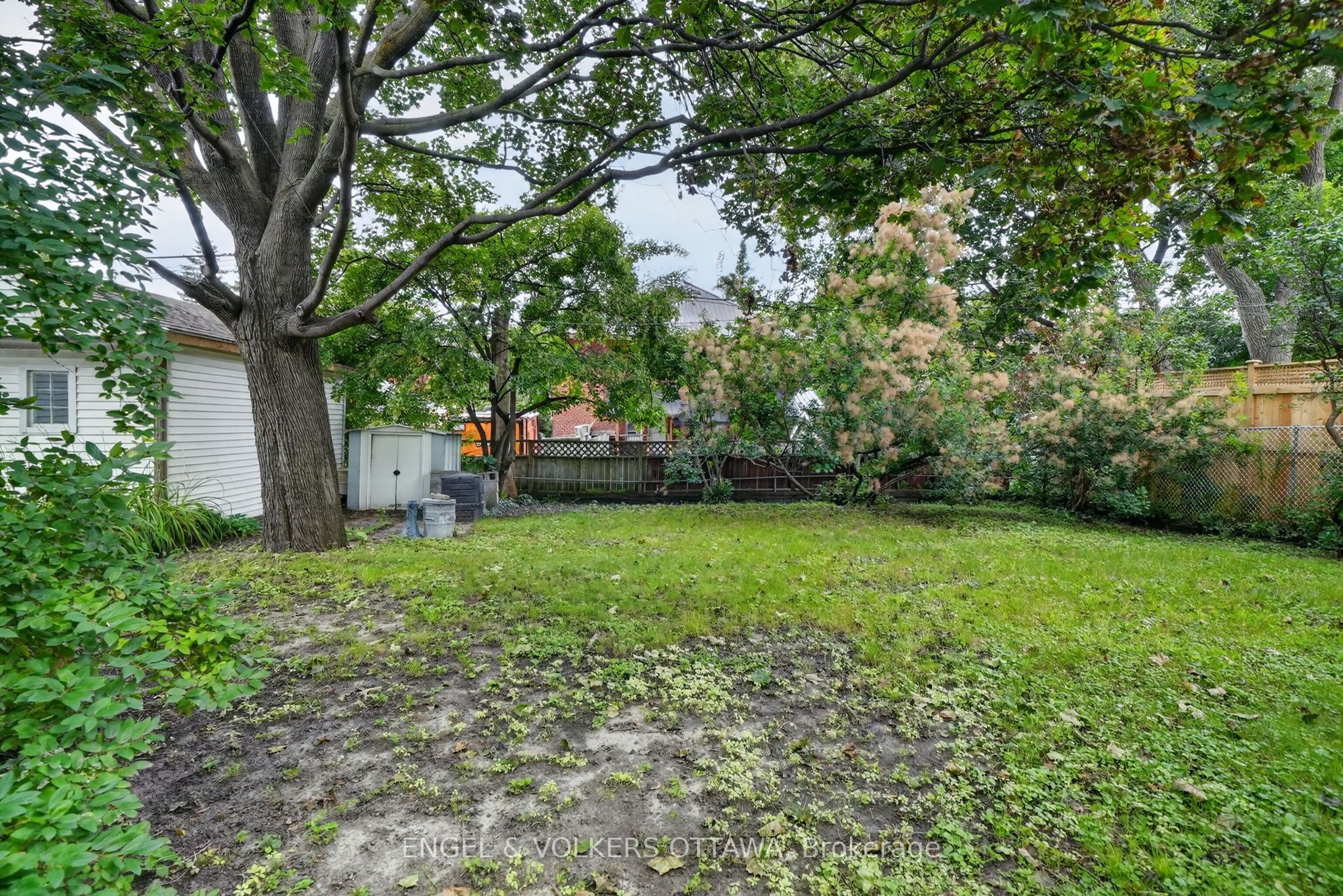 9 Geneva Street Property Photo 18