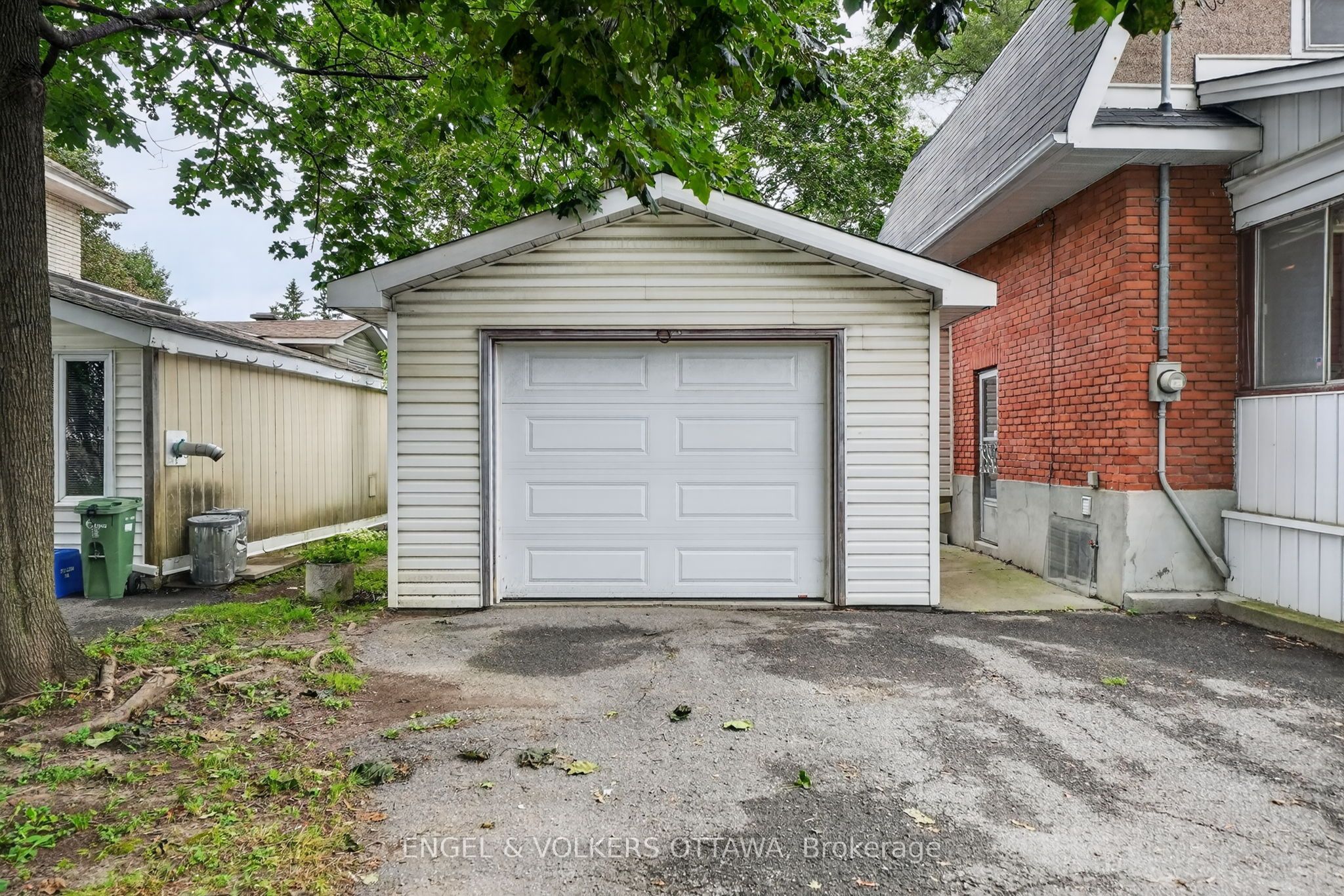 9 Geneva Street Property Photo 22
