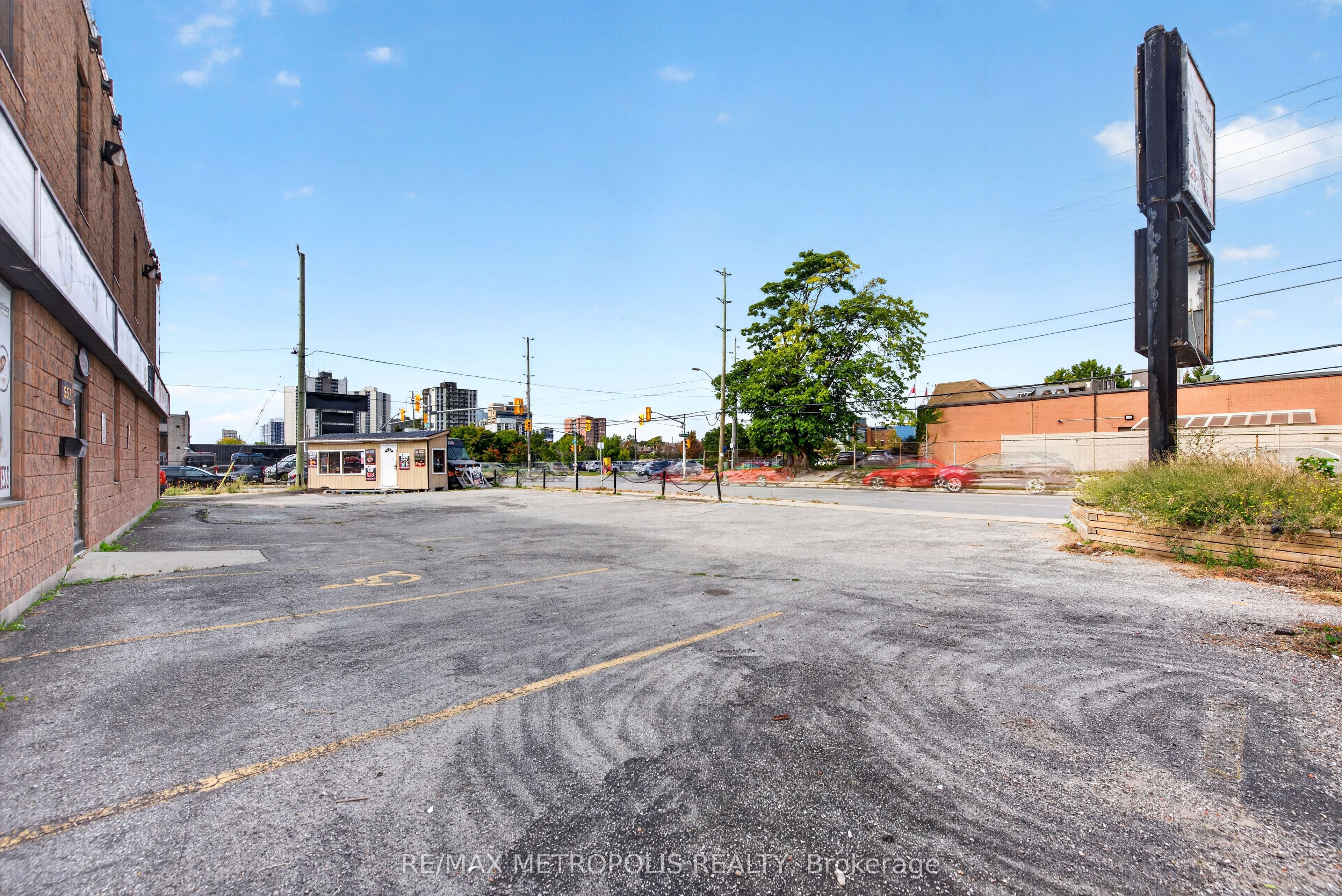 551 York Street Property Photo 2