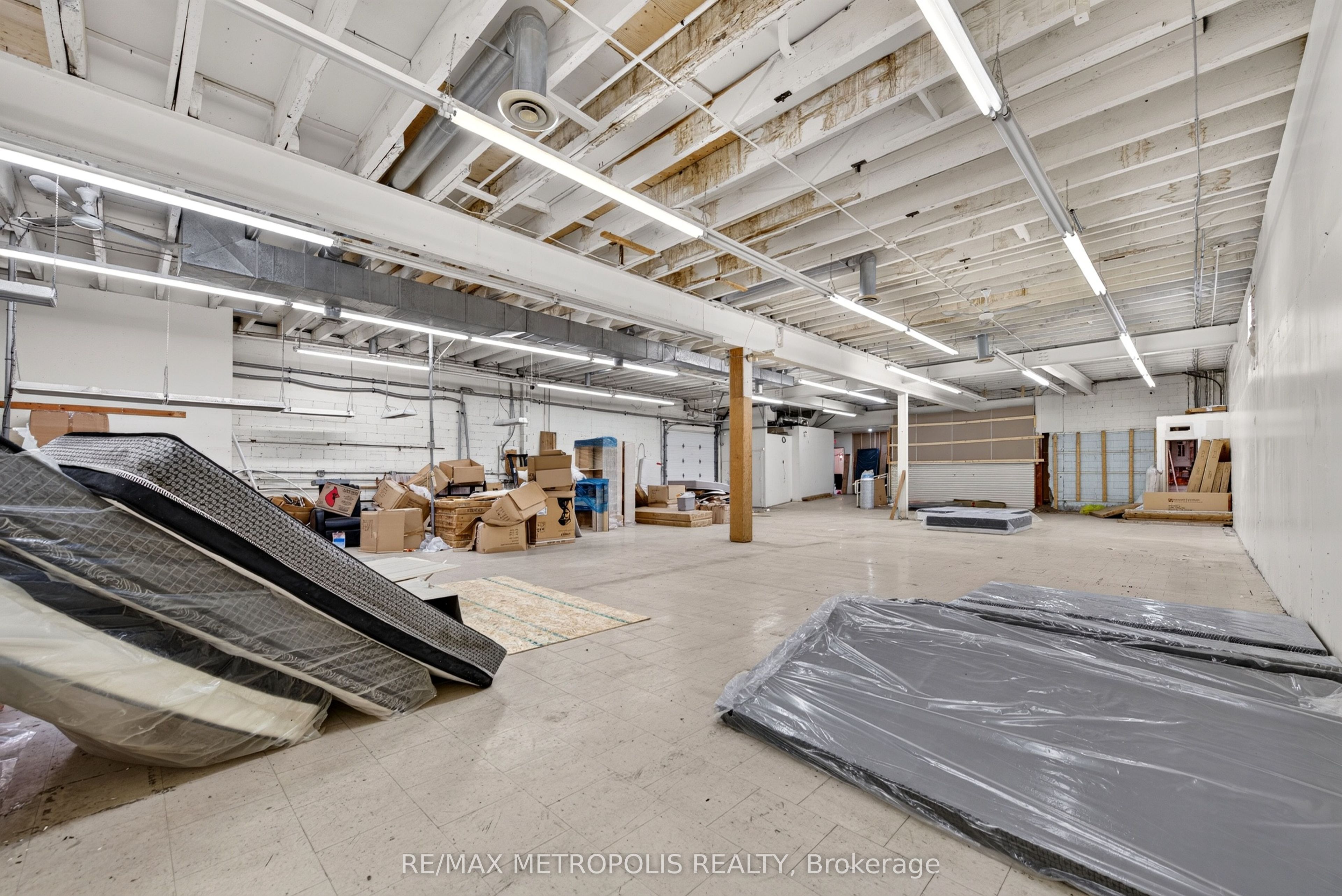 551 York Street Property Photo 6